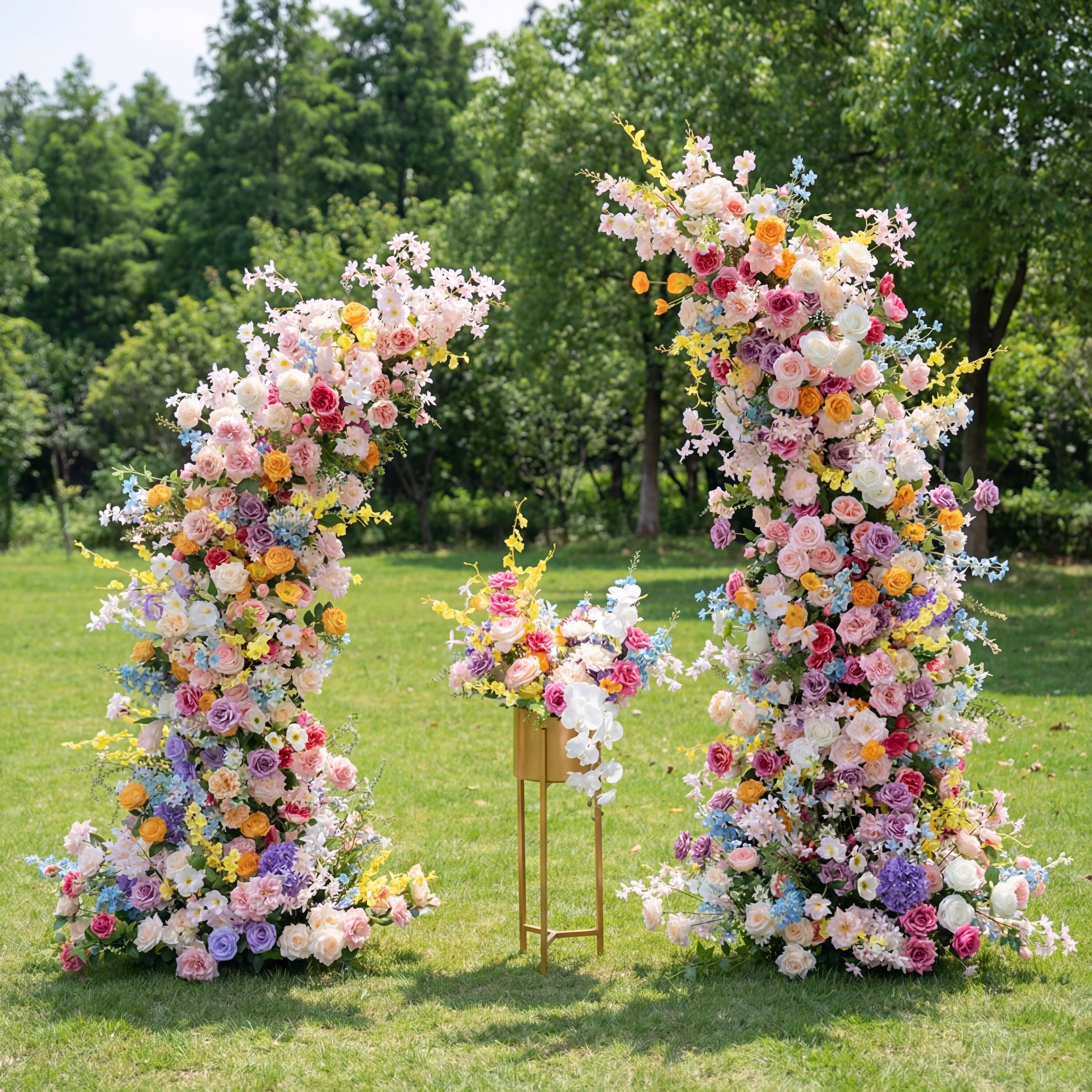 Arche florale élégante en forme de lune pour cérémonie de mariage - Arche de fleurs artificielles pour mariages, événements et occasions spéciales
