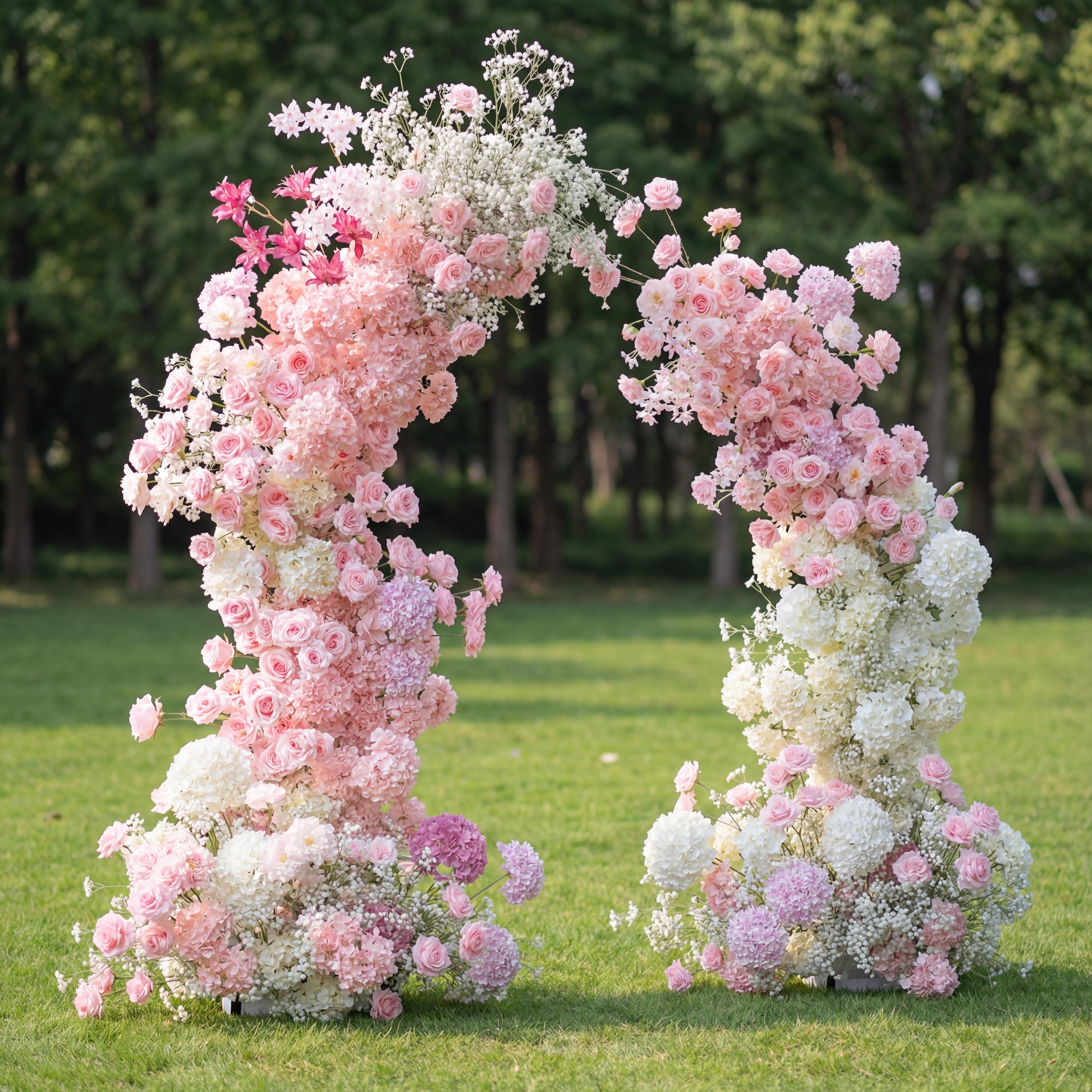 우아한 달 모양 결혼식 꽃 아치 - 결혼식, 행사 및 특별 행사를 위한 인공 꽃 아치