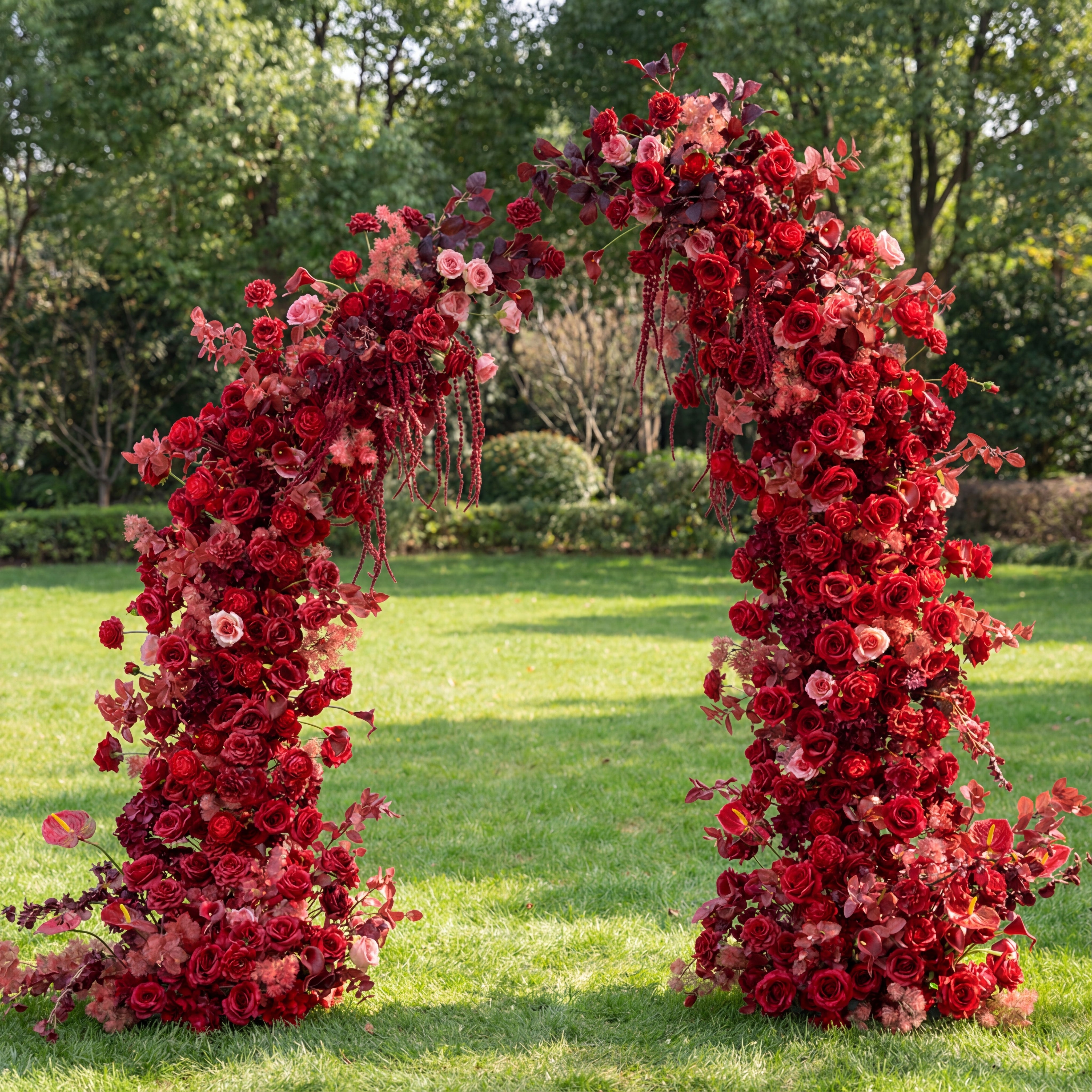 우아한 달 모양 결혼식 꽃 아치 - 결혼식, 행사 및 특별 행사를 위한 인공 꽃 아치