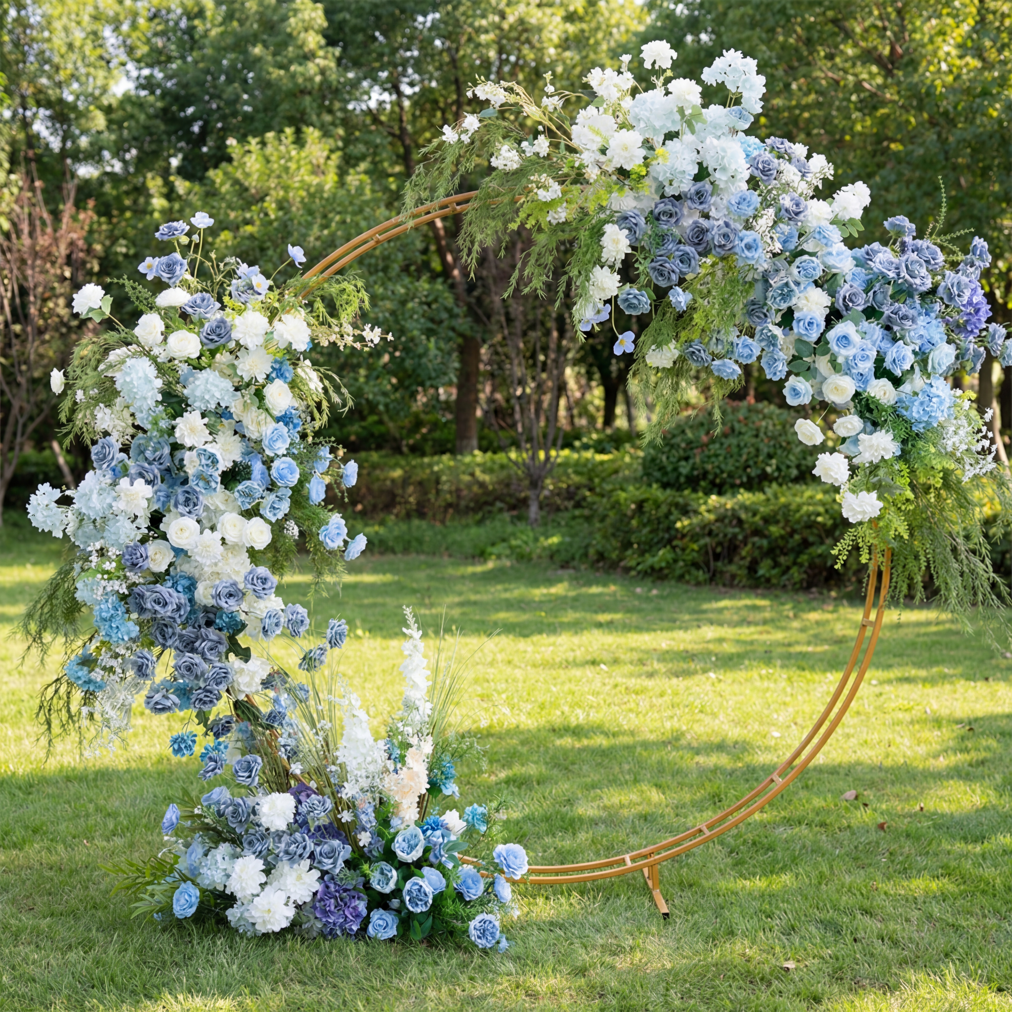 Arche florale élégante en forme de lune pour cérémonie de mariage - Arche de fleurs artificielles pour mariages, événements et occasions spéciales