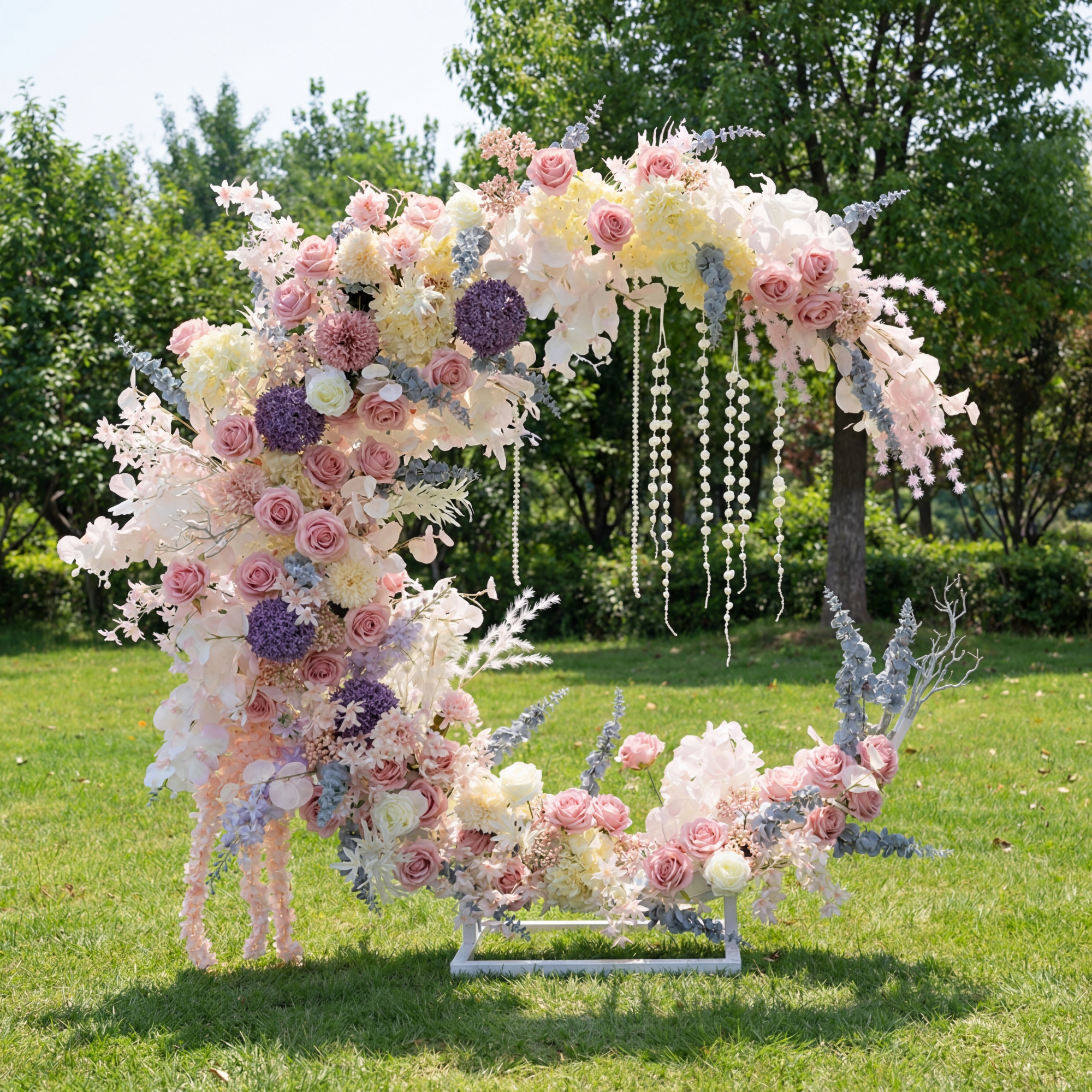 Arche florale élégante en forme de lune pour cérémonie de mariage - Arche de fleurs artificielles pour mariages, événements et occasions spéciales