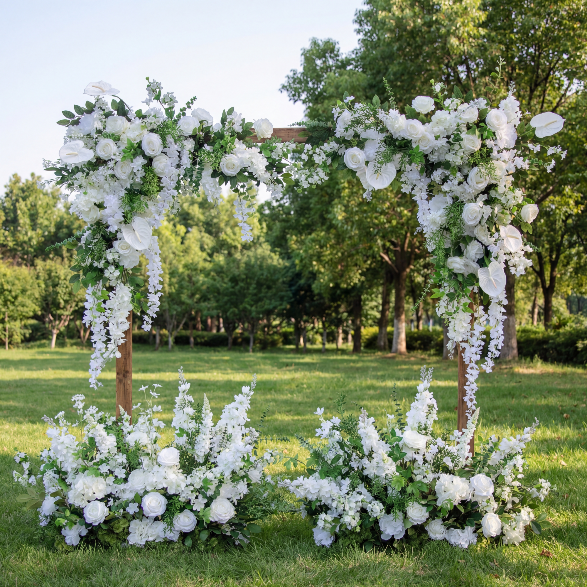 エレガントな青と白の花柄ウェディングアーチ、人工花のアレンジメント、セレモニーバックドロップ&イベント装飾 FA-211