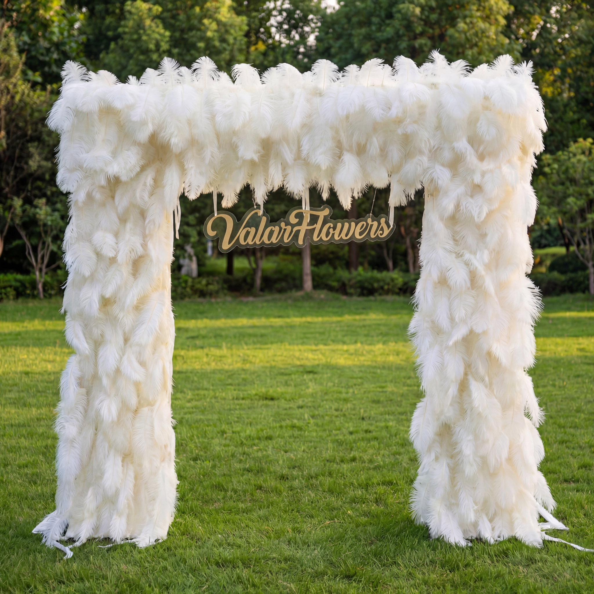 Eleganter Blumenbogen in Mondform für die Hochzeitszeremonie – Künstlicher Blumenbogen für Hochzeiten, Veranstaltungen und besondere Anlässe