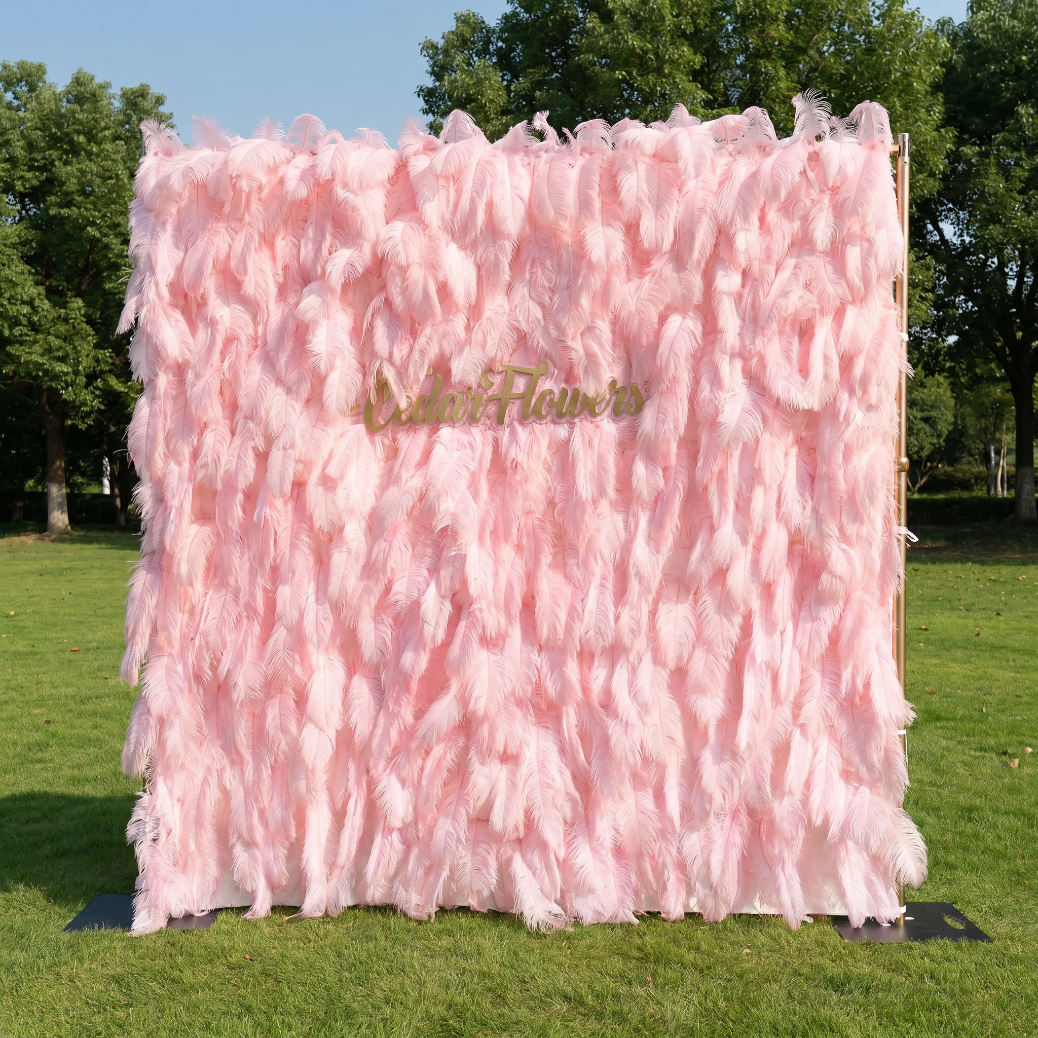 Élégant fond de mur de plumes d’autruche blanche - Mur de tissu enroulable - Décor de fête nuptiale - Célébration des lieux de mariage Mur floral-VF-164