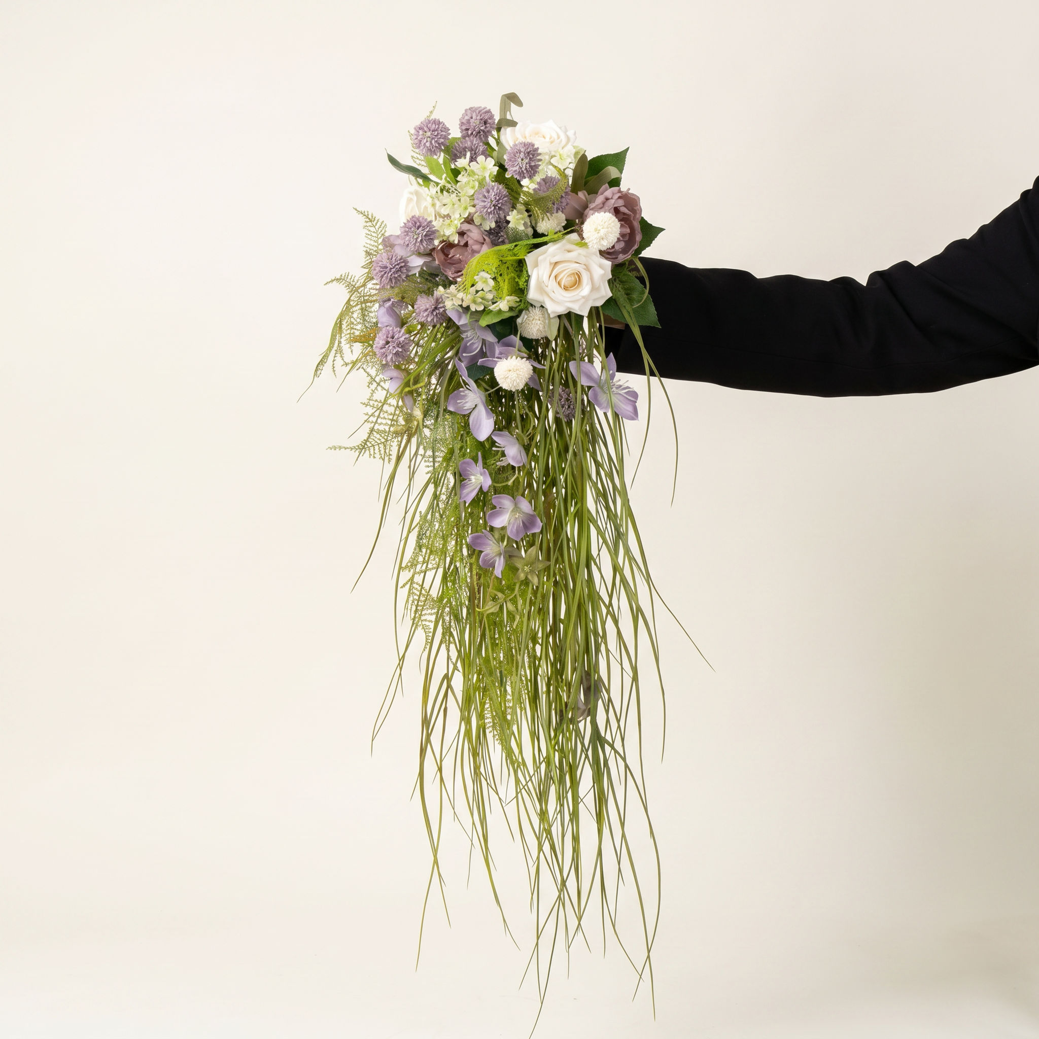 Elegantes Blumenstrauß-Arrangement mit Herbstmotiv | Luxuriöse Kunstblumen für Hochzeiten und Inneneinrichtung VB-113 (ohne Vase)