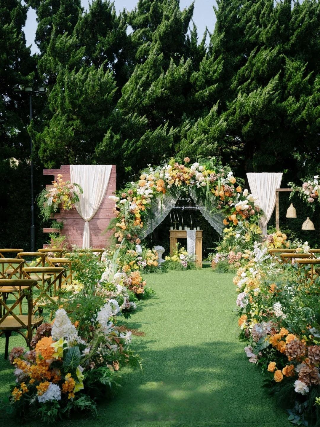 🍊 A Spring Wedding That Feels Like Orange Soda and Sunshine