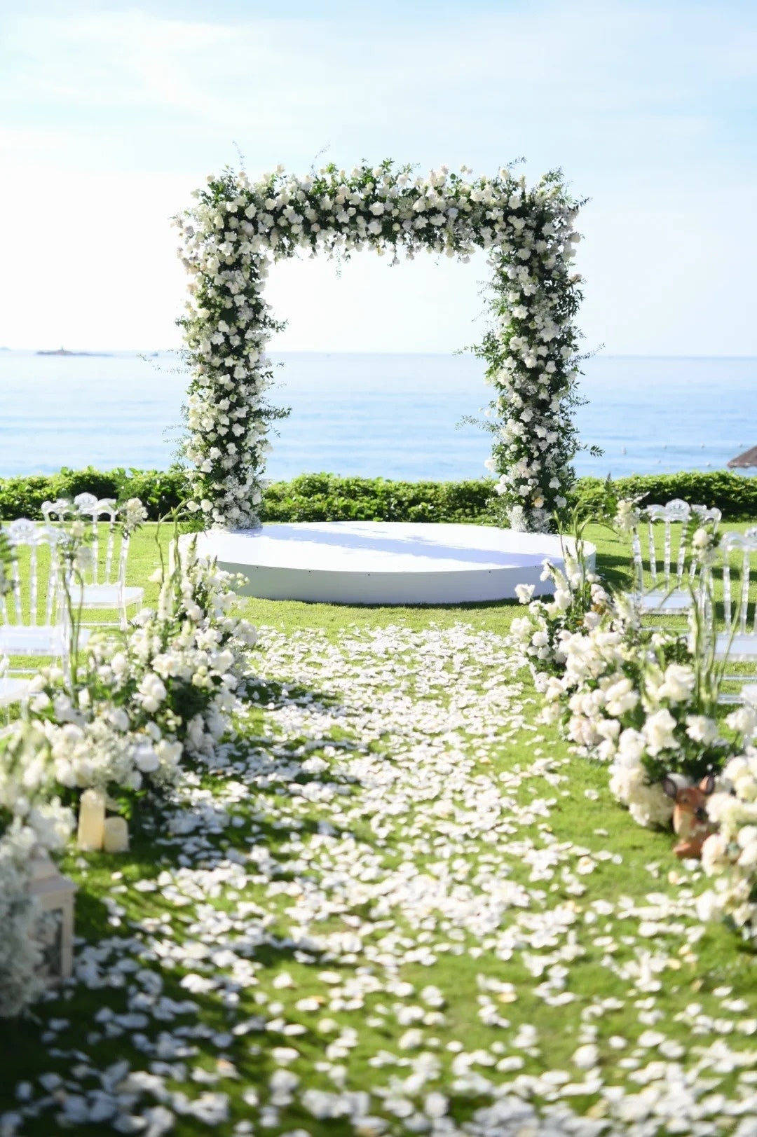 A Timeless Oceanfront Wedding Filled with White Florals and Natural Beauty