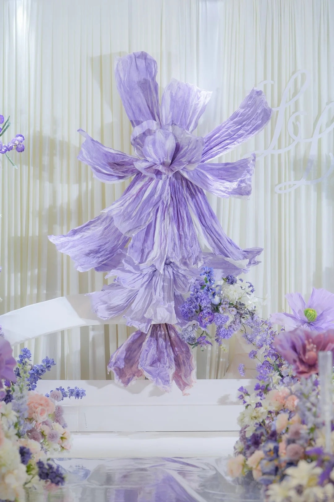 A Lavender Wedding Dream Filled with Flowers, Light, and Romantic Memories