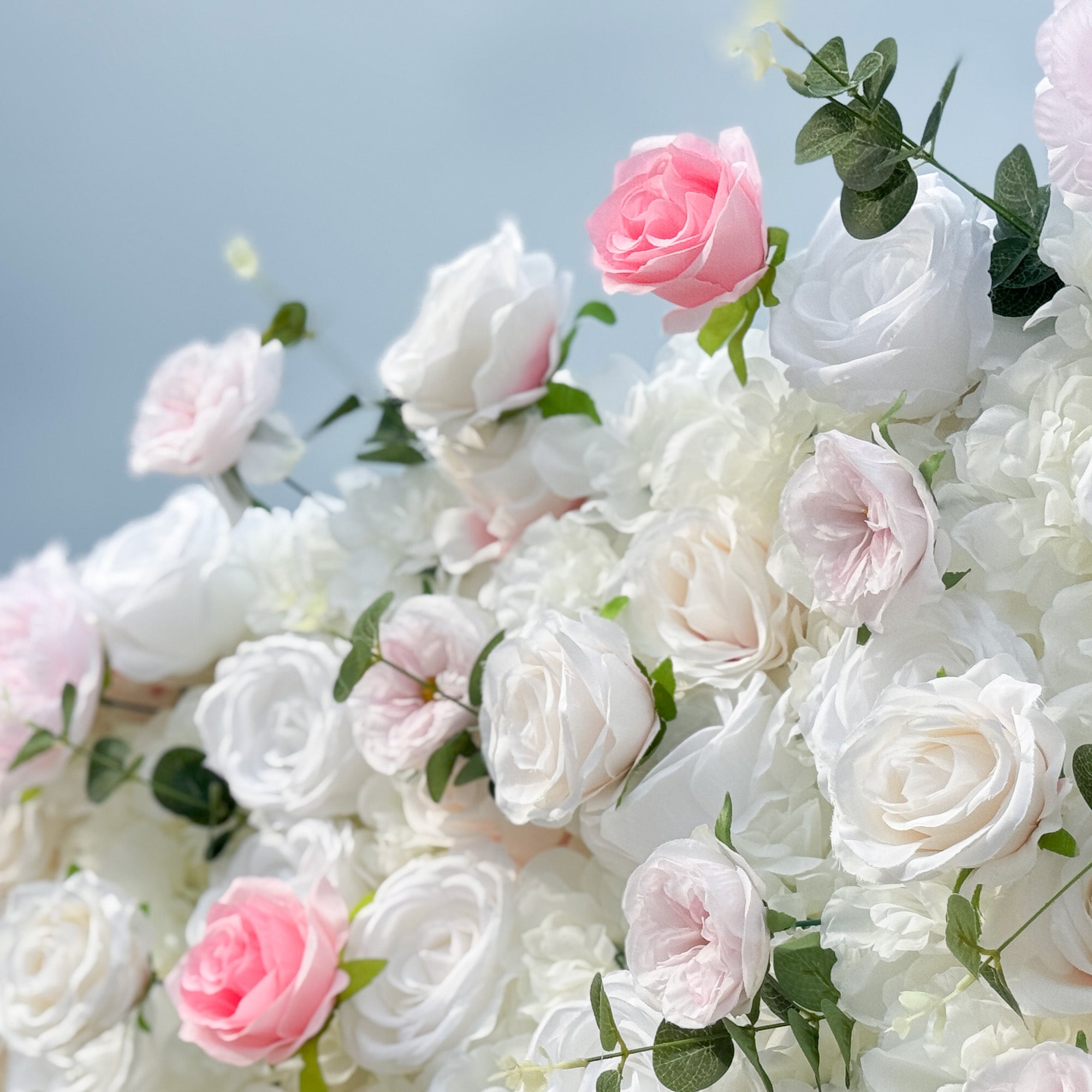 Neuerscheinung: Bezaubernder violettfarbener Kunstblumen-Hintergrund für unvergessliche Events – VF-810