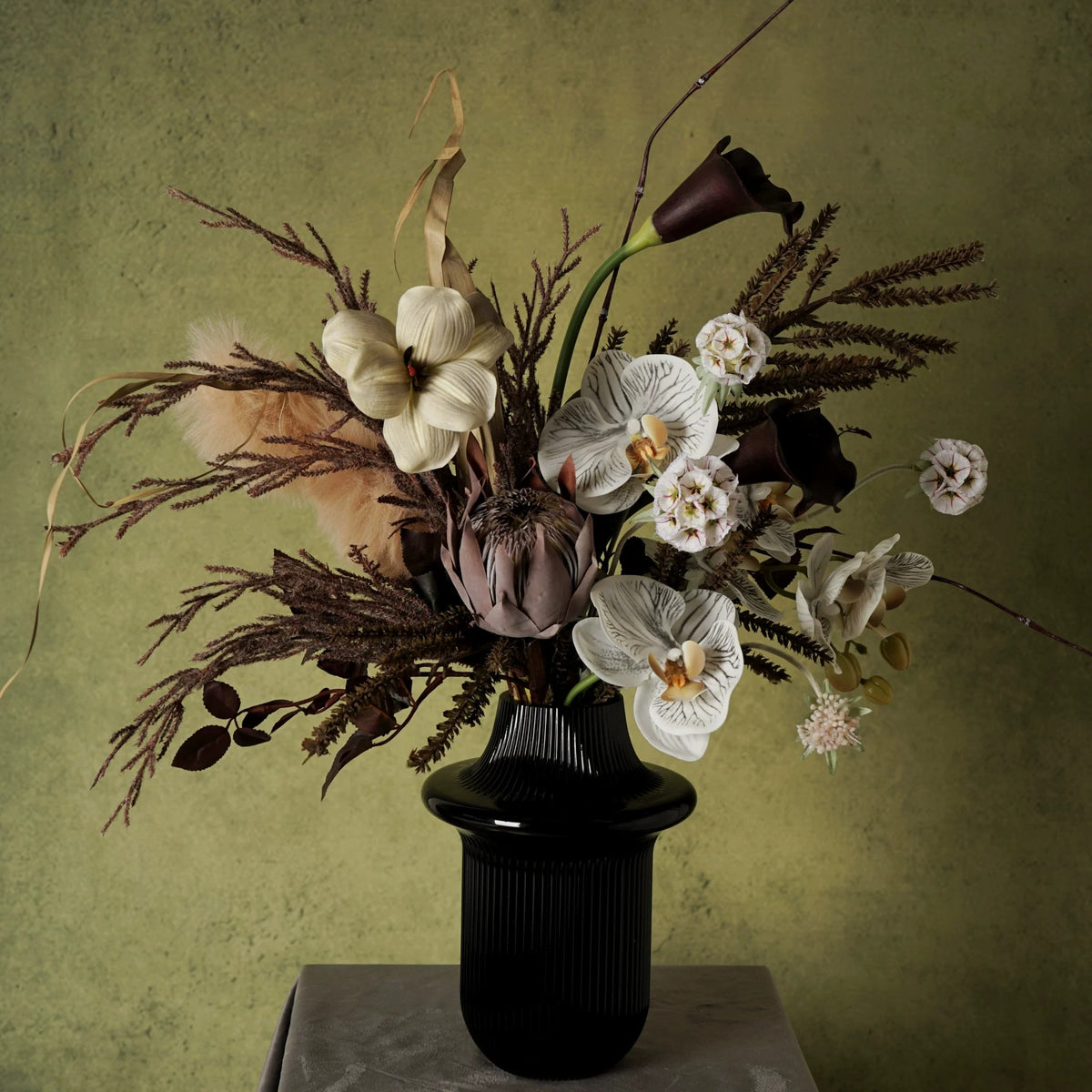 Arreglo de Ramo Floral con Tema Elegante de Otoño | Flores Artificiales de Lujo para Boda y Decoración Interior del Hogar VB-113 (Sin Jarrón)
