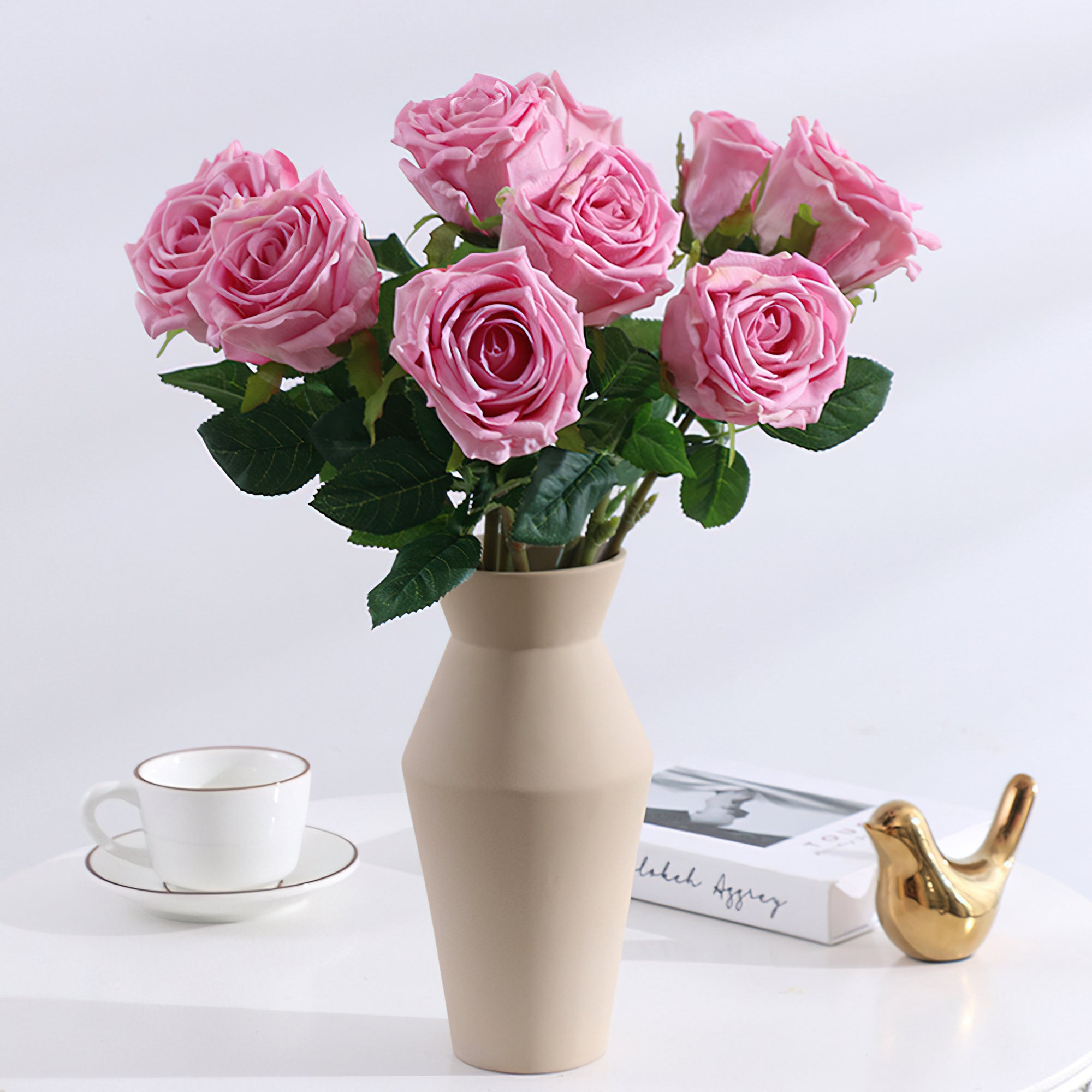 Faux bouquet de roses de style européen – Roses artificielles de qualité supérieure au toucher riche en humidité pour la décoration de la maison, du salon et de la salle à manger – Embellissements de mariage élégants et accessoires de luxe