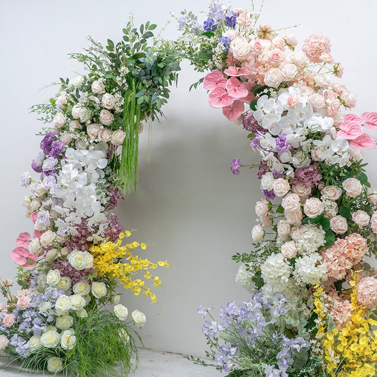 Arche florale élégante en forme de lune pour cérémonie de mariage - Arche de fleurs artificielles pour mariages, événements et occasions spéciales