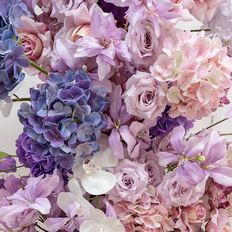 Eleganter Blumenbogen in Mondform für die Hochzeitszeremonie – Künstlicher Blumenbogen für Hochzeiten, Veranstaltungen und besondere Anlässe