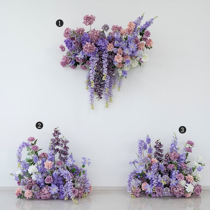 エレガントな青と白の花柄ウェディングアーチ、人工花のアレンジメント