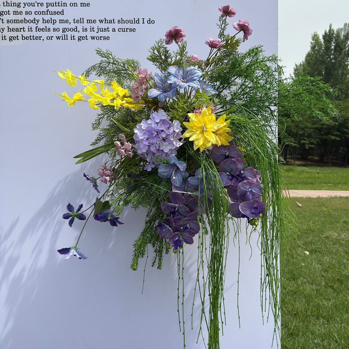 Valar Flower Enchanted Woodland Purple Clematis Aisle Floral Runner — Artificial Wedding Ceremony & Pathway Decor WF-112