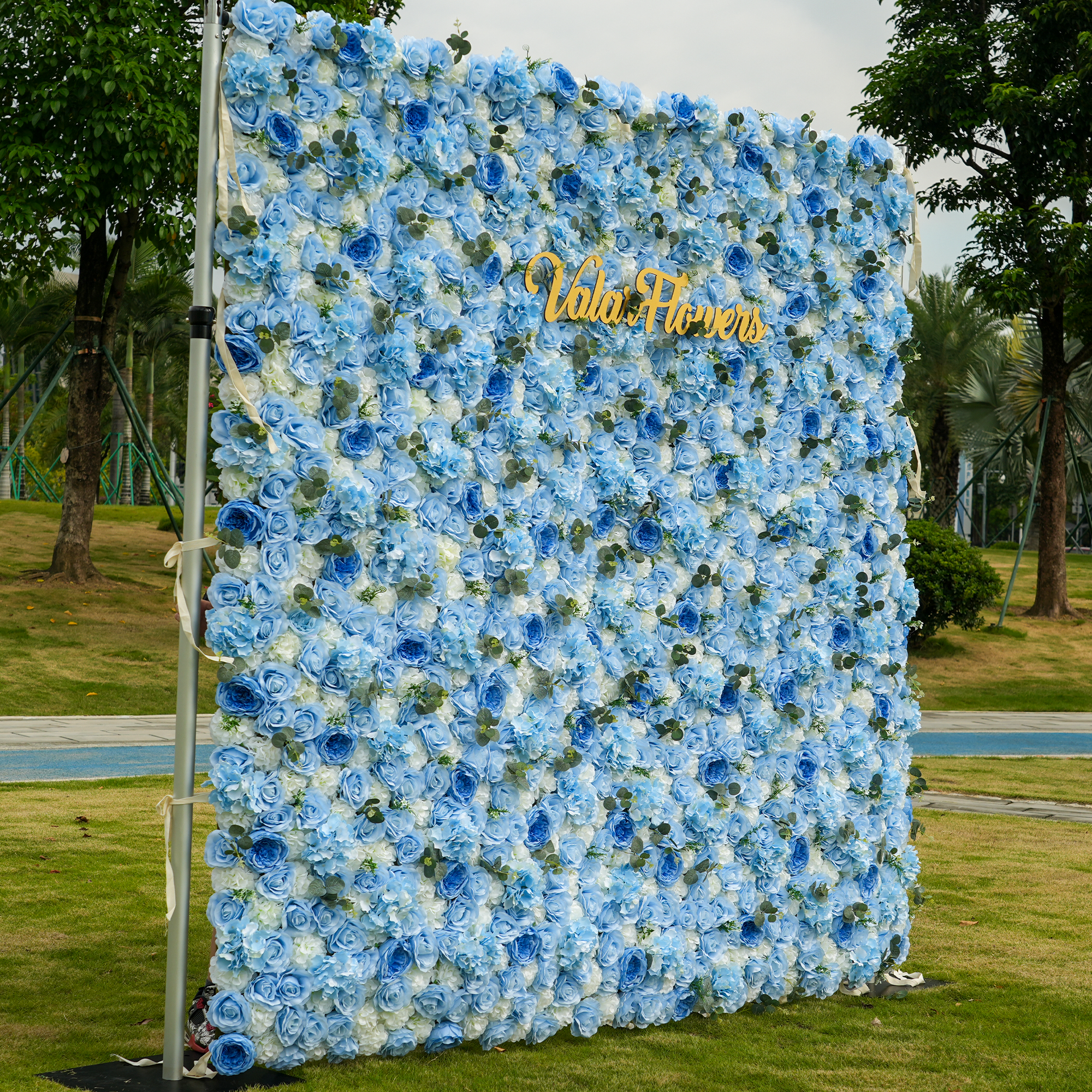 Valar Flowers Roll Up Fabric Artificial Mixed Baby Blue and White Green Flower Wall Wedding Backdrop, Floral Party Decor, Event Photography