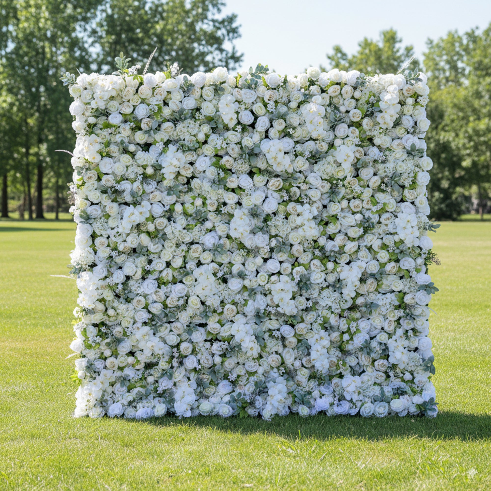 Wunderschöne künstliche Blumenwand aus aufrollbarem Stoff – der weiß-grüne Inbegriff für Hochzeits- und Eventdekoration – VF-142 