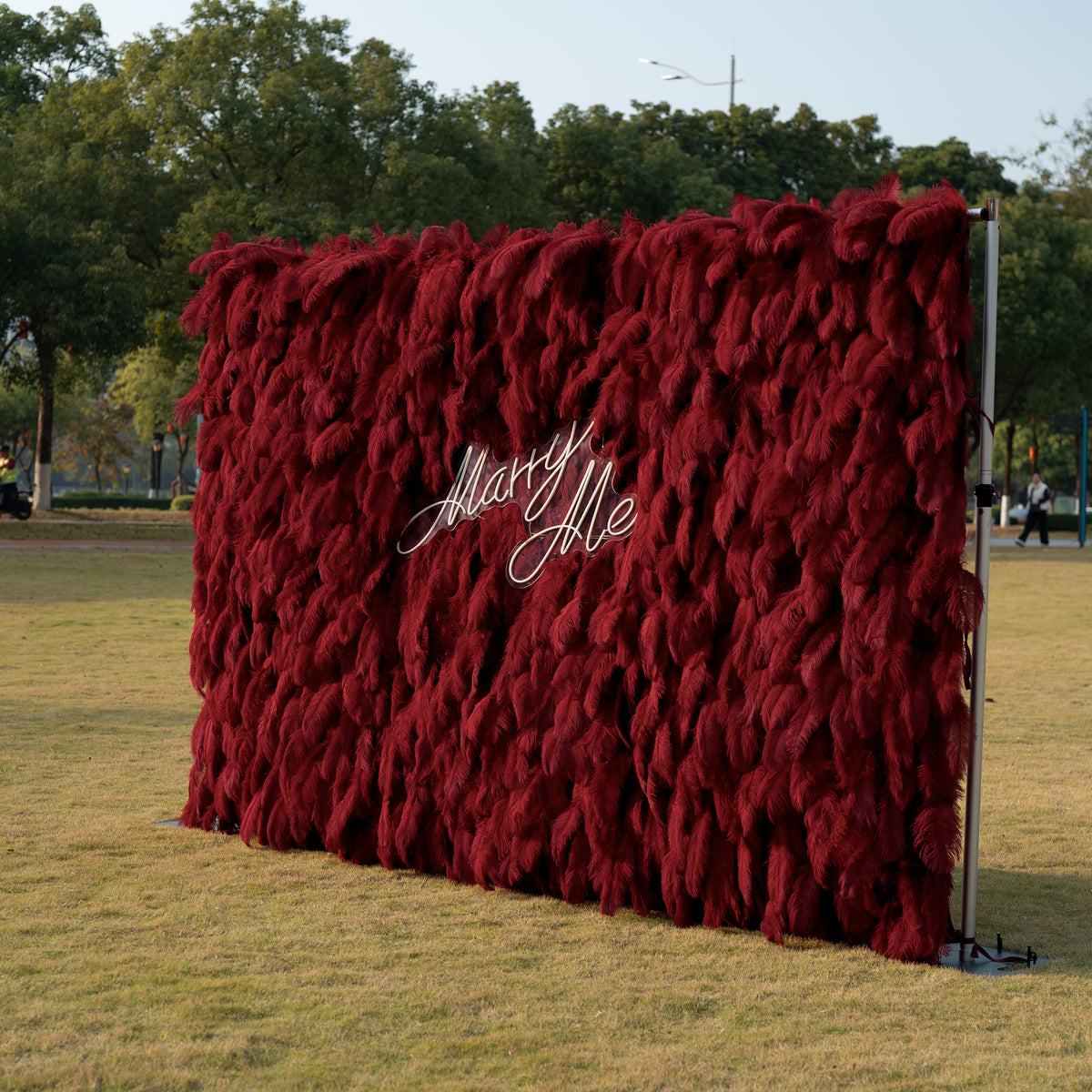 Burgundy Red Ostrich Feather Wall Backdrop - Roll-Up Fabric Wall - Bridal Party Decor - Wedding Venues Celebration Floral Wall-VF-964-5