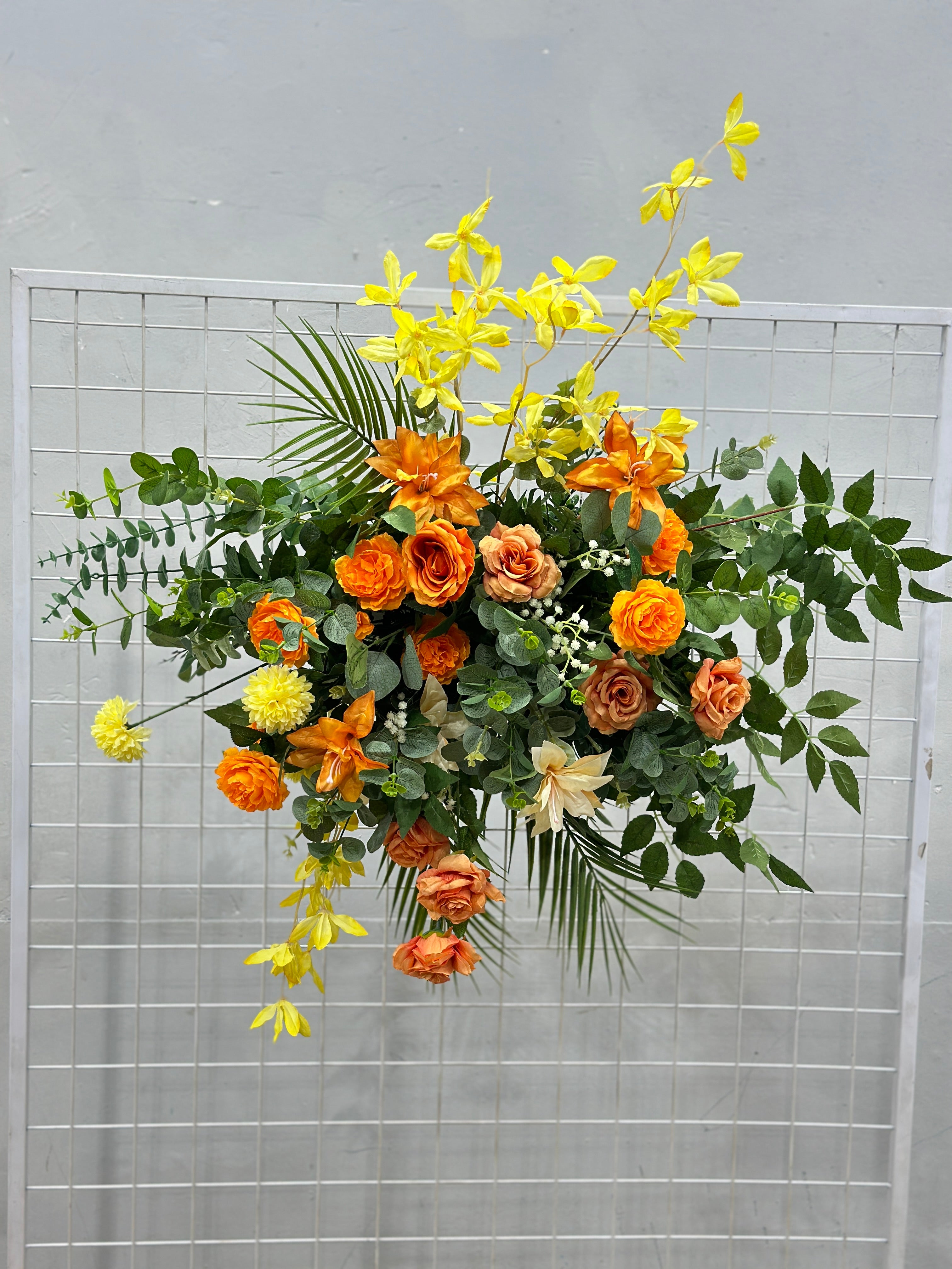 Configuración de flores artificiales inspiradas en la primavera – Conjunto de flores artificiales azules y amarillas para eventos FA-264