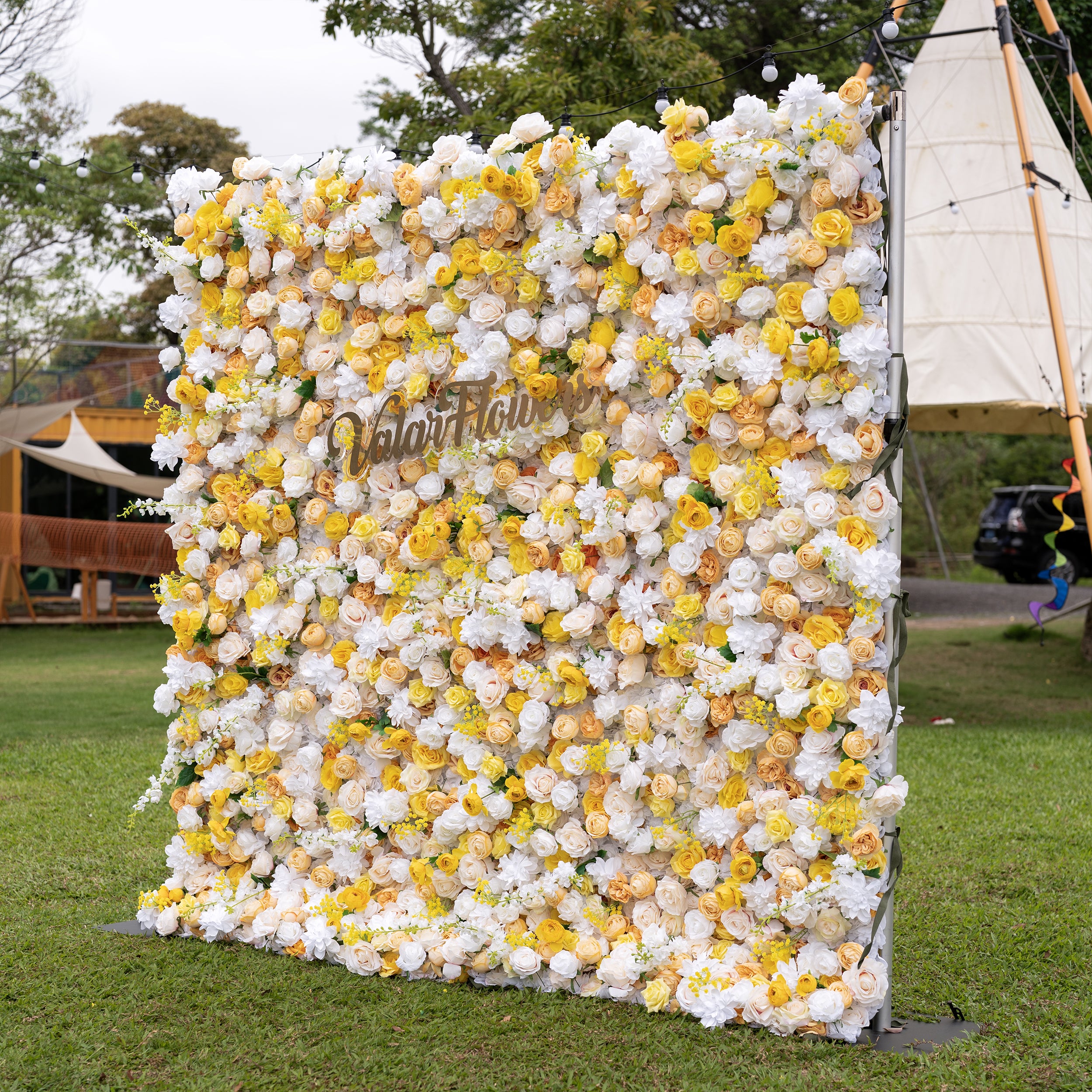 Valar Flower Roll Up Stoff, künstliches, leuchtend grünes Gras, Wand, Hochzeitskulisse, florale Partydekoration, Eventfotografie-VF-426 