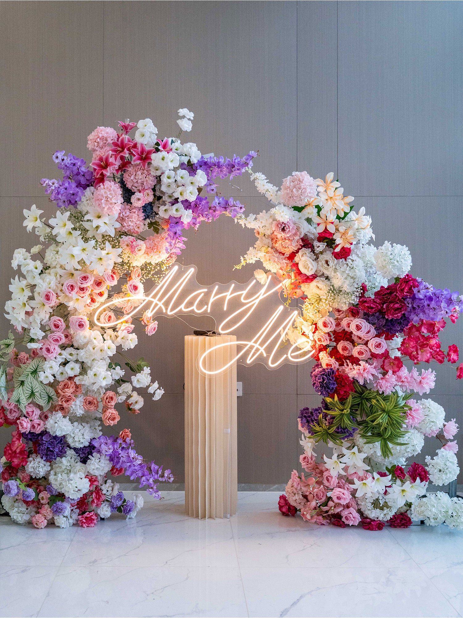 Moon Shape Wedding Ceremony Floral Horn Arch - Artificial Flower Arch for Weddings, Events, and Special Occasions VA-401