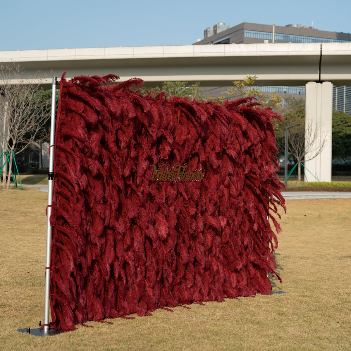 Burgundy Red Ostrich Feather Wall Backdrop - Roll-Up Fabric Wall - Bridal Party Decor - Wedding Venues Celebration Floral Wall-VF-964-5
