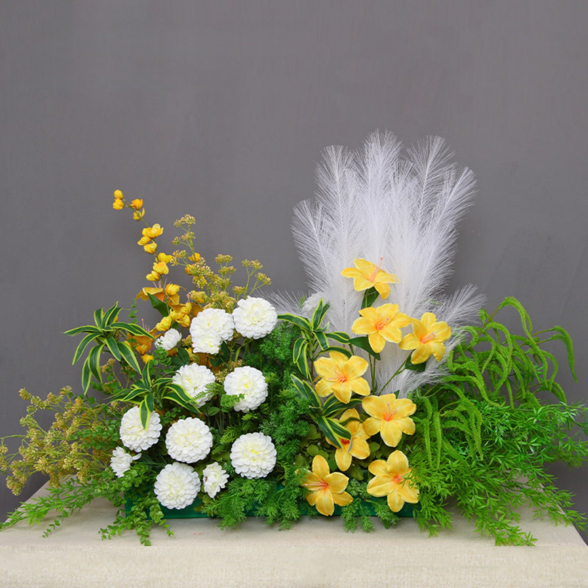 Frühlingsinspiriertes Kunstblumen-Set – Blaues und gelbes Kunstblumen-Set für Veranstaltungen FA-264