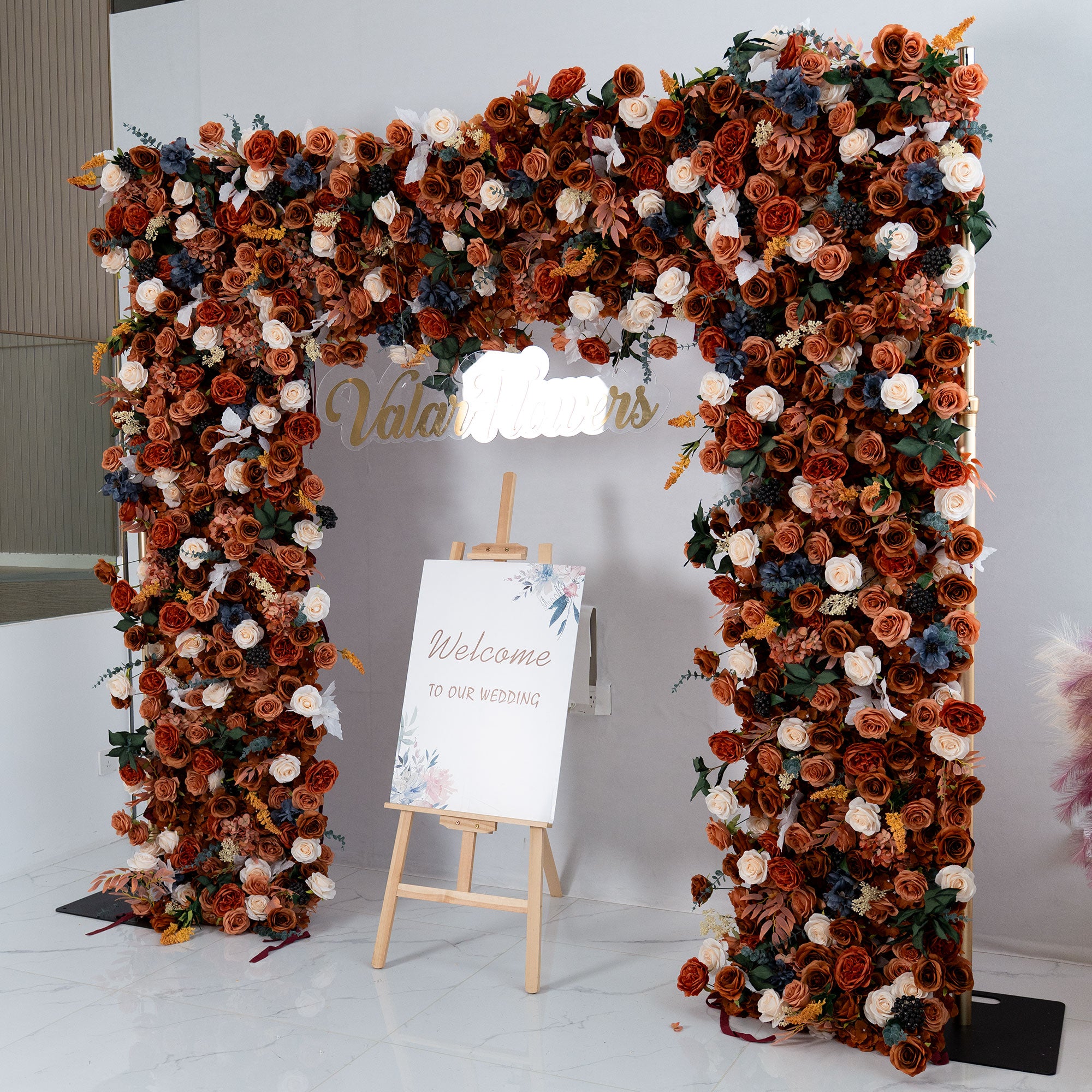 Arche florale élégante en forme de lune pour cérémonie de mariage - Arche de fleurs artificielles pour mariages, événements et occasions spéciales