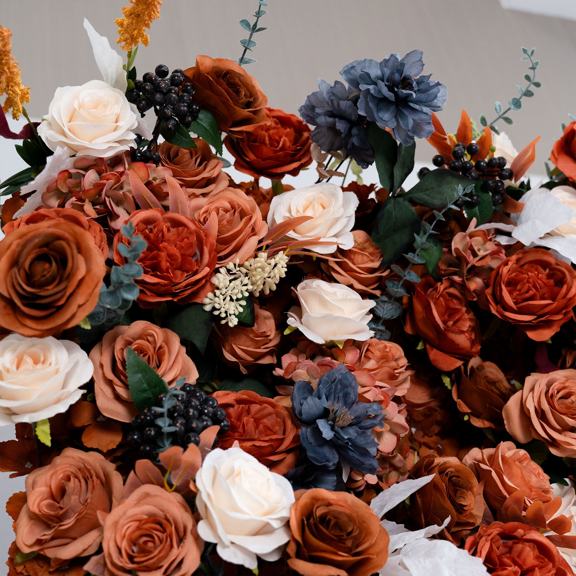 Arche florale élégante en forme de lune pour cérémonie de mariage - Arche de fleurs artificielles pour mariages, événements et occasions spéciales