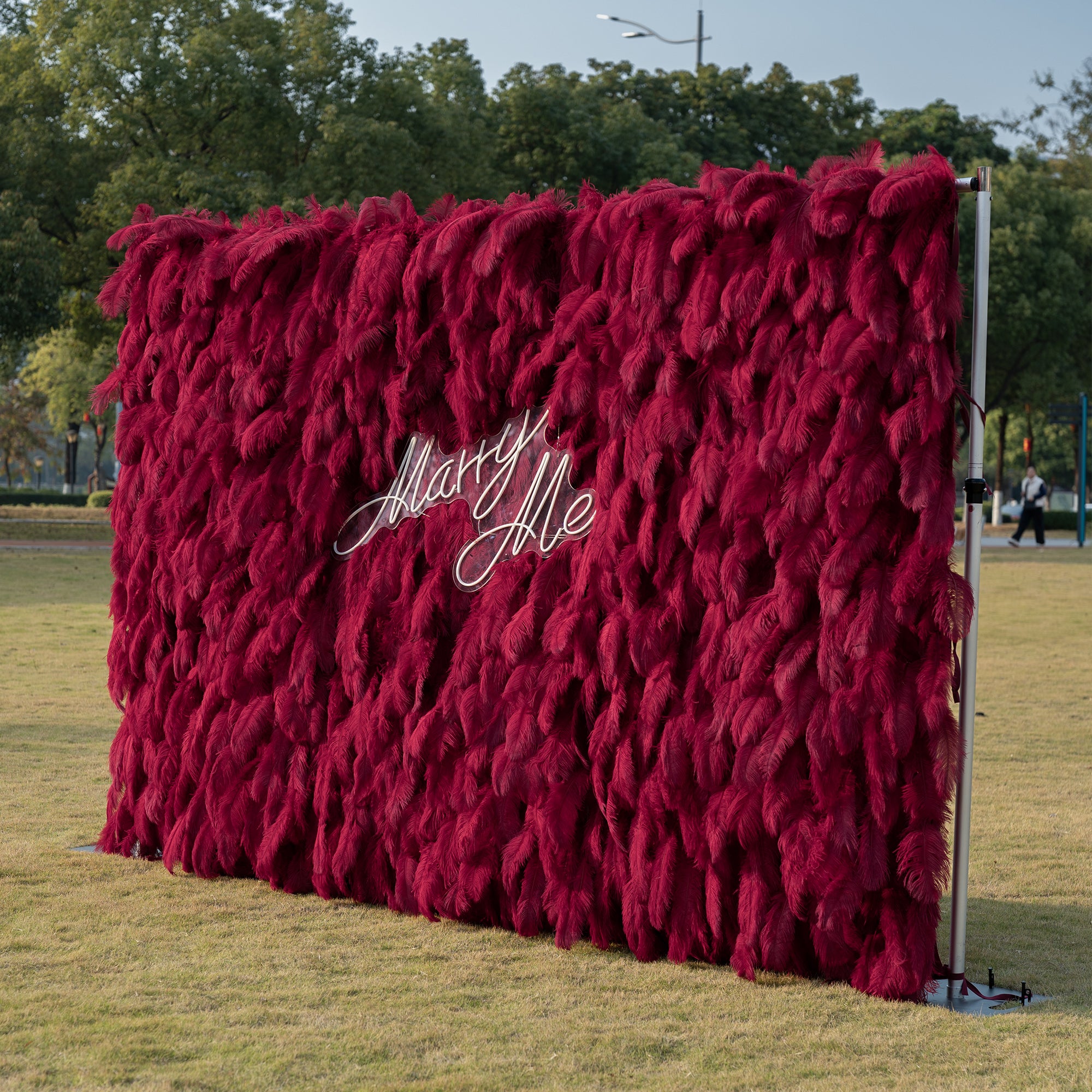Burgundy Red Ostrich Feather Wall Backdrop - Roll-Up Fabric Wall - Bridal Party Decor - Wedding Venues Celebration Floral Wall-VF-964-5