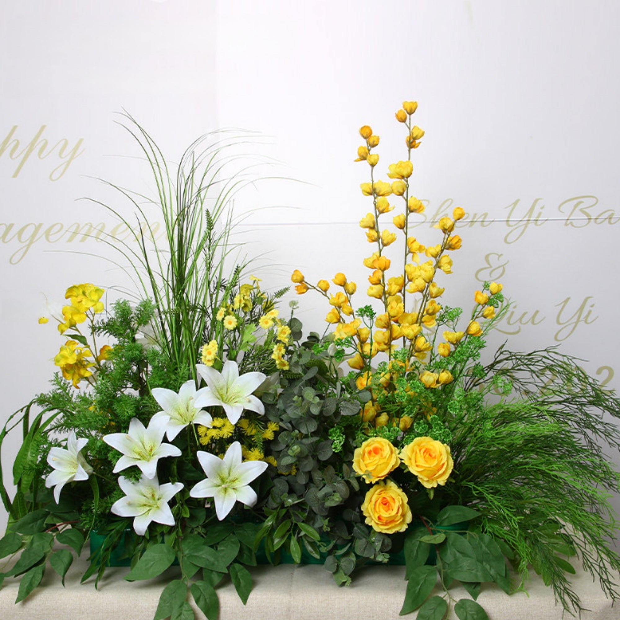 Frühlingsinspiriertes Kunstblumen-Set – Blaues und gelbes Kunstblumen-Set für Veranstaltungen FA-264