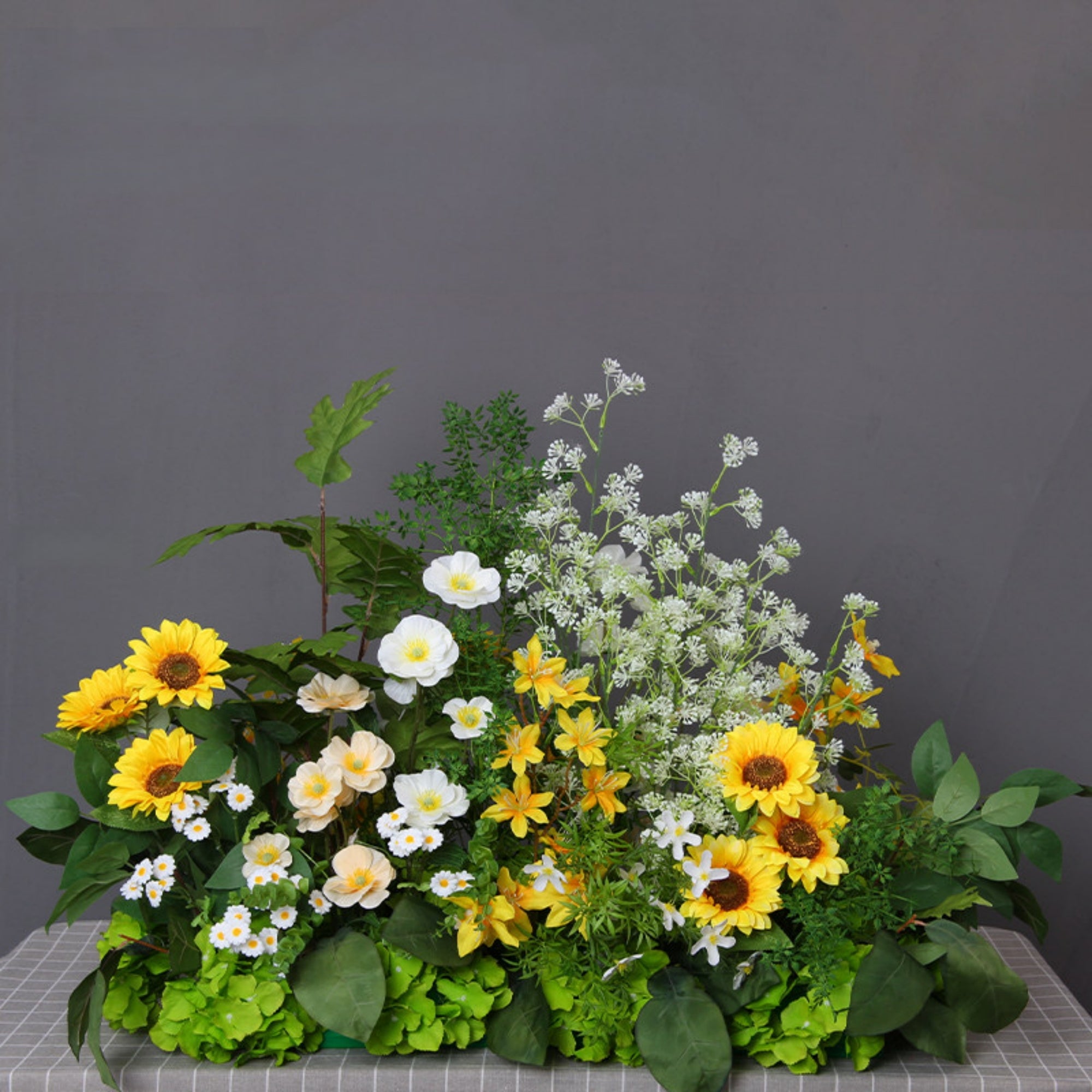 Frühlingsinspiriertes Kunstblumen-Set – Blaues und gelbes Kunstblumen-Set für Veranstaltungen FA-264