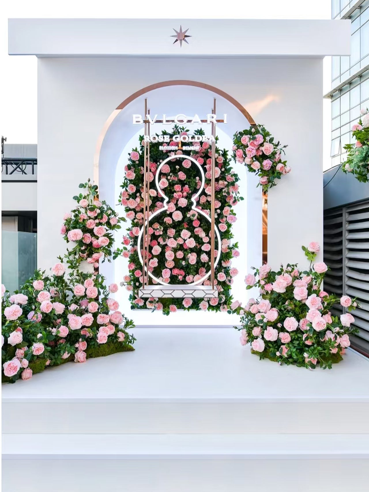 バラールフラワーが発表：ロゼの夢 – ほの暗いピンクと繊細なクリーム