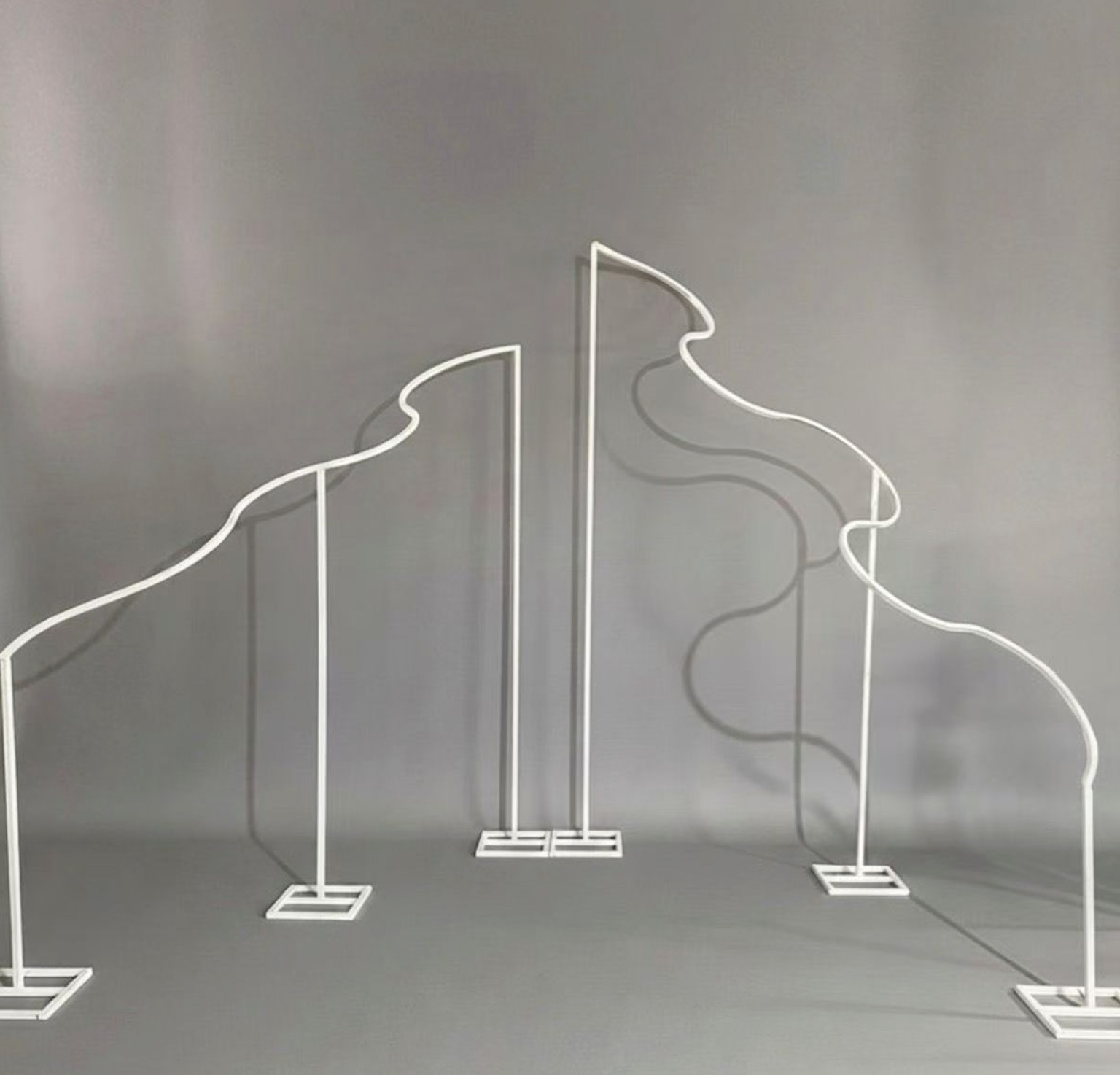ValarFlower 6ft-10ft verstellbarer Aluminiumrohr- und Vorhangständer-Hintergrund – Perfekt für Stoffblumenwände, Hochzeitshintergründe, Eventdekorationen