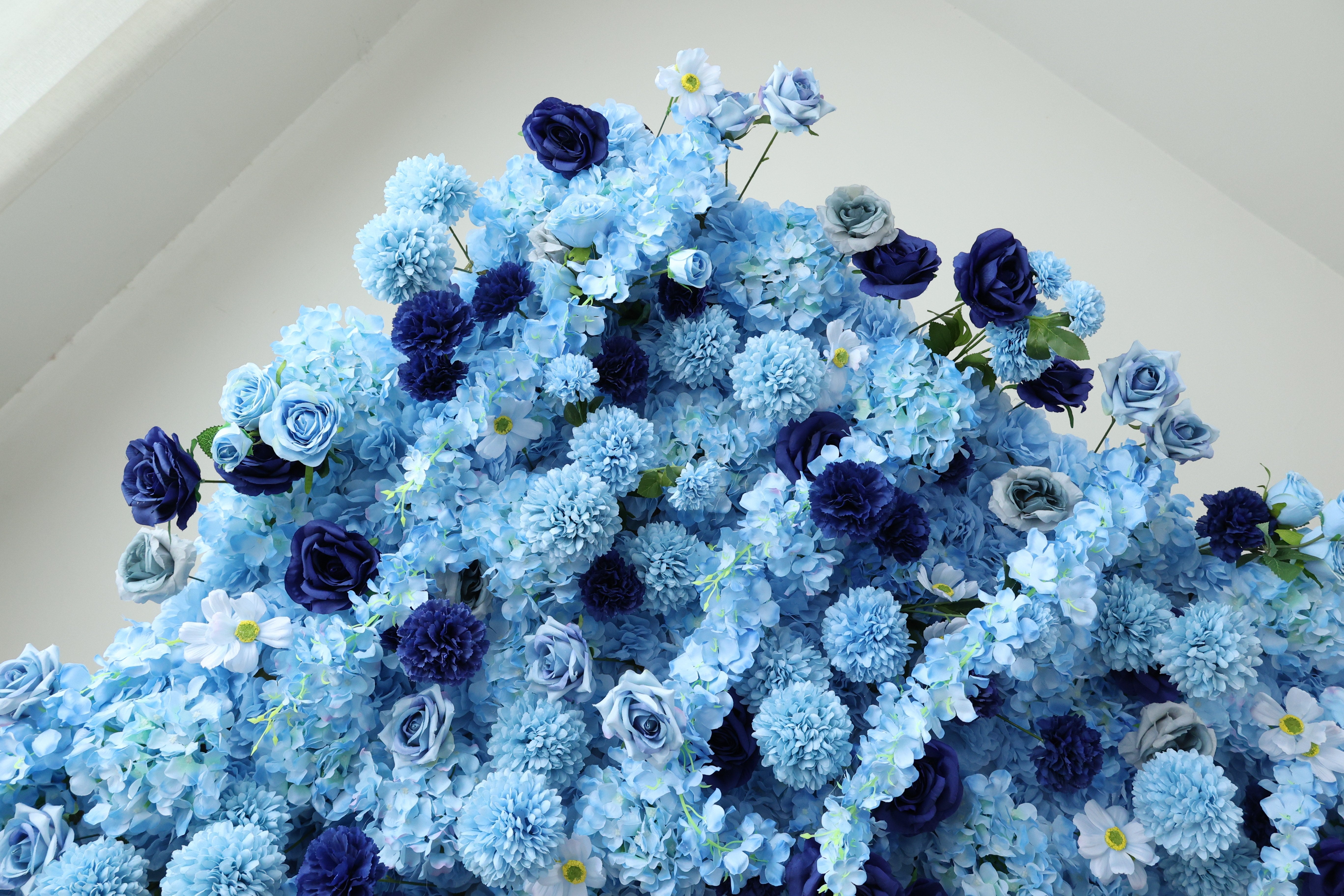 Valar Flower Roll Up Stoff, künstliches, leuchtend grünes Gras, Wand, Hochzeitskulisse, florale Partydekoration, Eventfotografie-VF-426 
