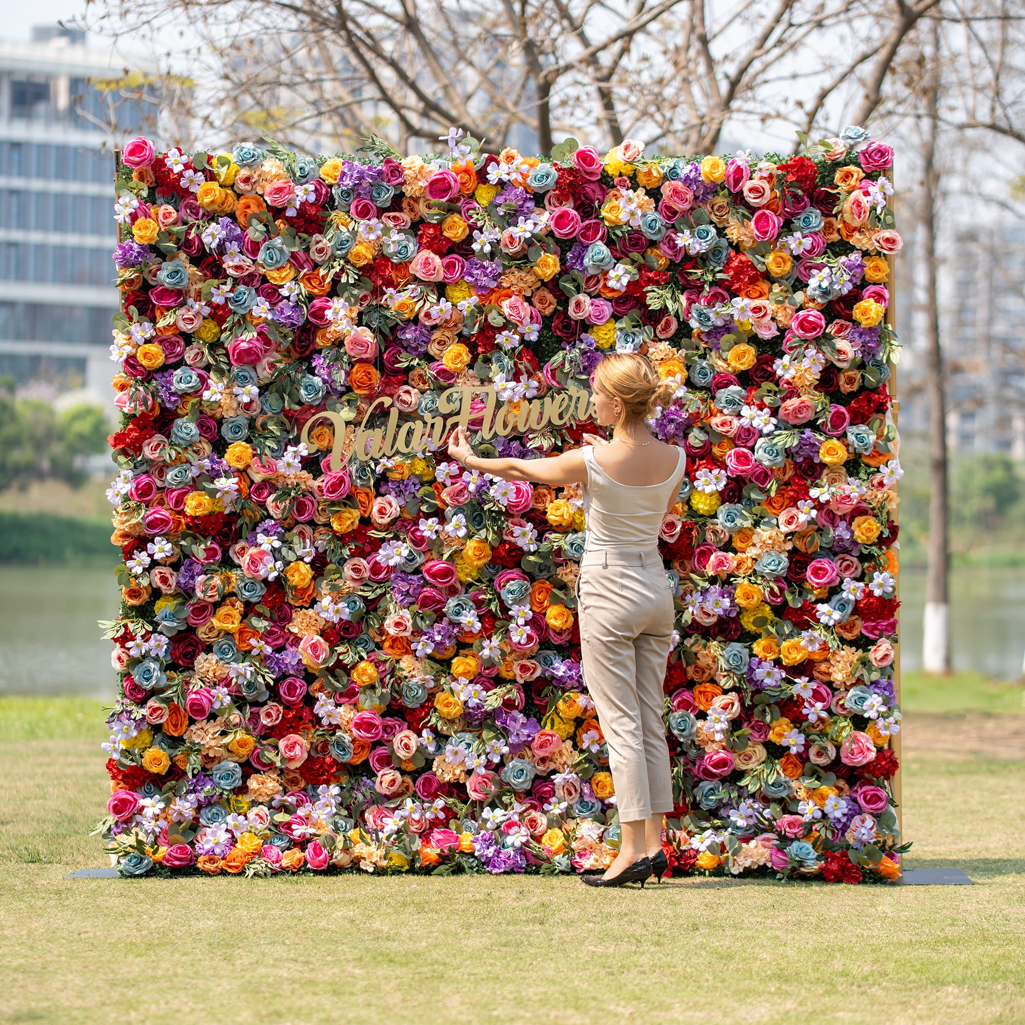 Nuevo lanzamiento: fondo de flores artificiales con tonalidad púrpura encantadora para eventos memorables-VF-810