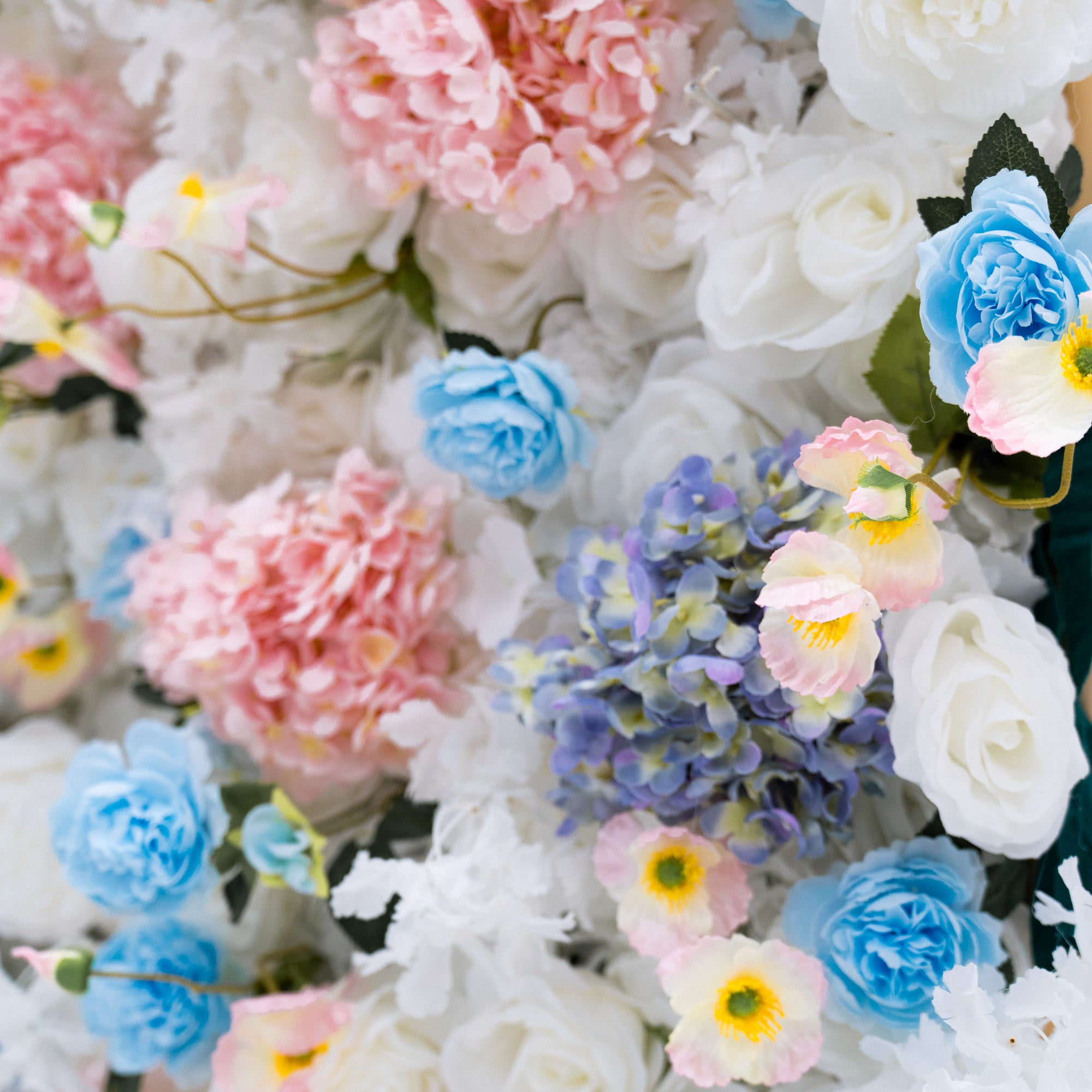 Neuerscheinung: Bezaubernder violettfarbener Kunstblumen-Hintergrund für unvergessliche Events – VF-810
