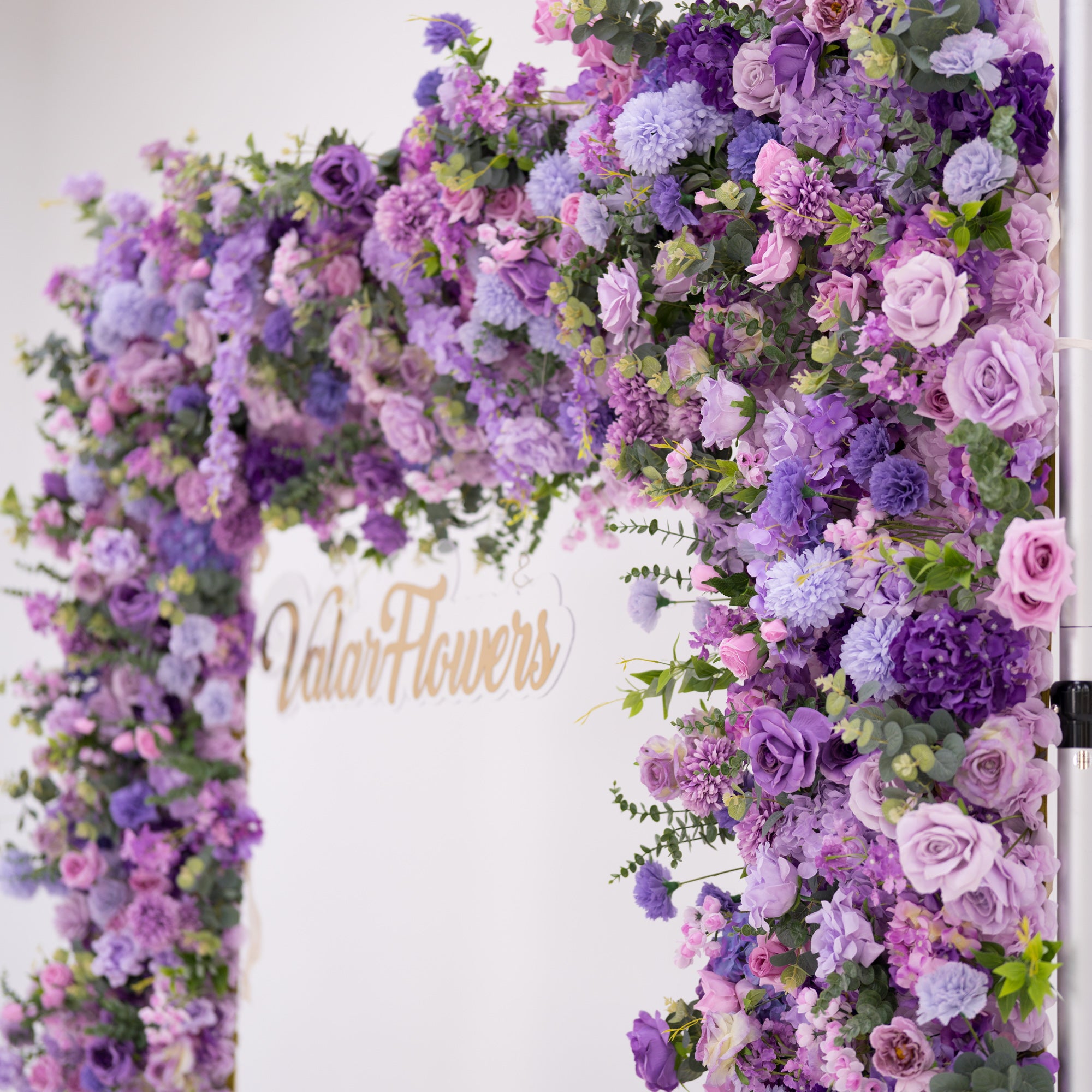 Valar Lavender Elegance – A Lavish Display of Purple Blooms in an Artificial Fabric Flower Arch Decor VF-490-2
