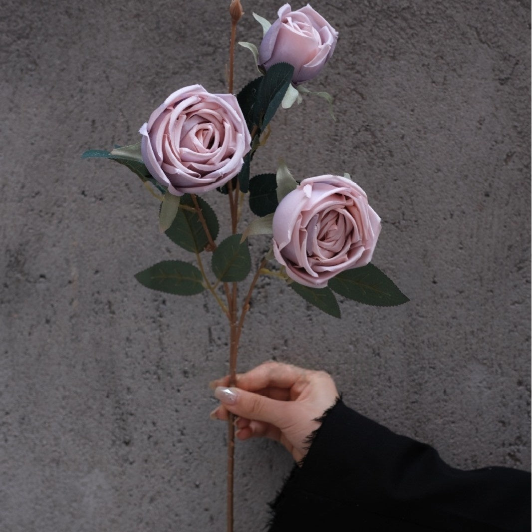 Conjunto de Flores Artificiales Negras y Rosas – Decoración Moderna para Fondo de Fiesta de Cumpleaños con Arreglo Floral Falso FA-255