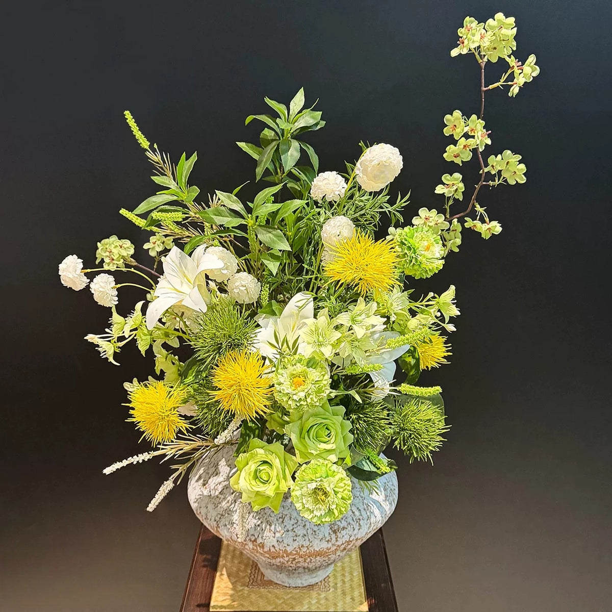 ValarFlower White Green Artificial Floral Bouquet, Fresh Garden Style Flower Arrangement for Wedding and Home Decor VB-277