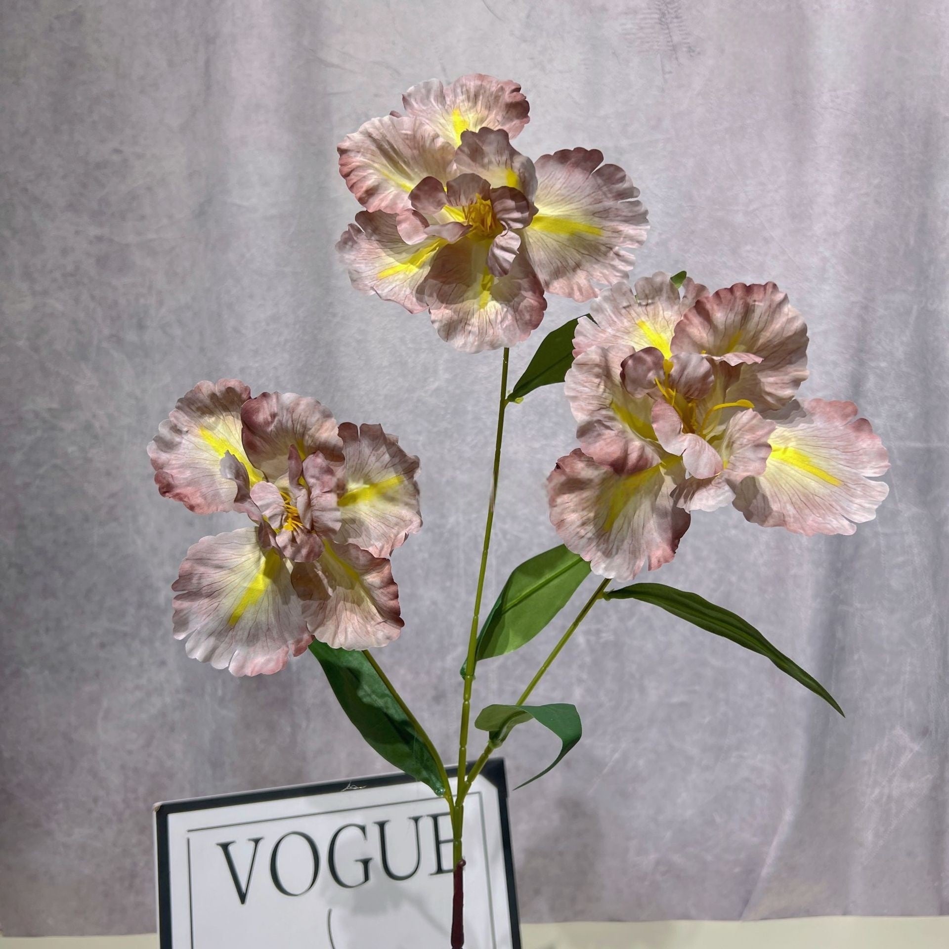 Conjunto de Flores Artificiales Negras y Rosas – Decoración Moderna para Fondo de Fiesta de Cumpleaños con Arreglo Floral Falso FA-255