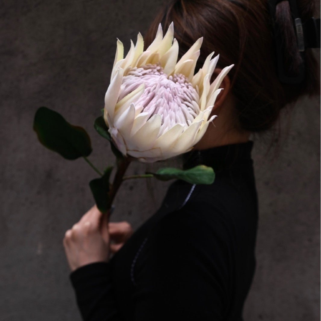 Schwarz-rosa Kunstblumen-Set – Moderne Geburtstagsparty-Hintergrunddekoration mit Kunstblumenarrangement FA-255