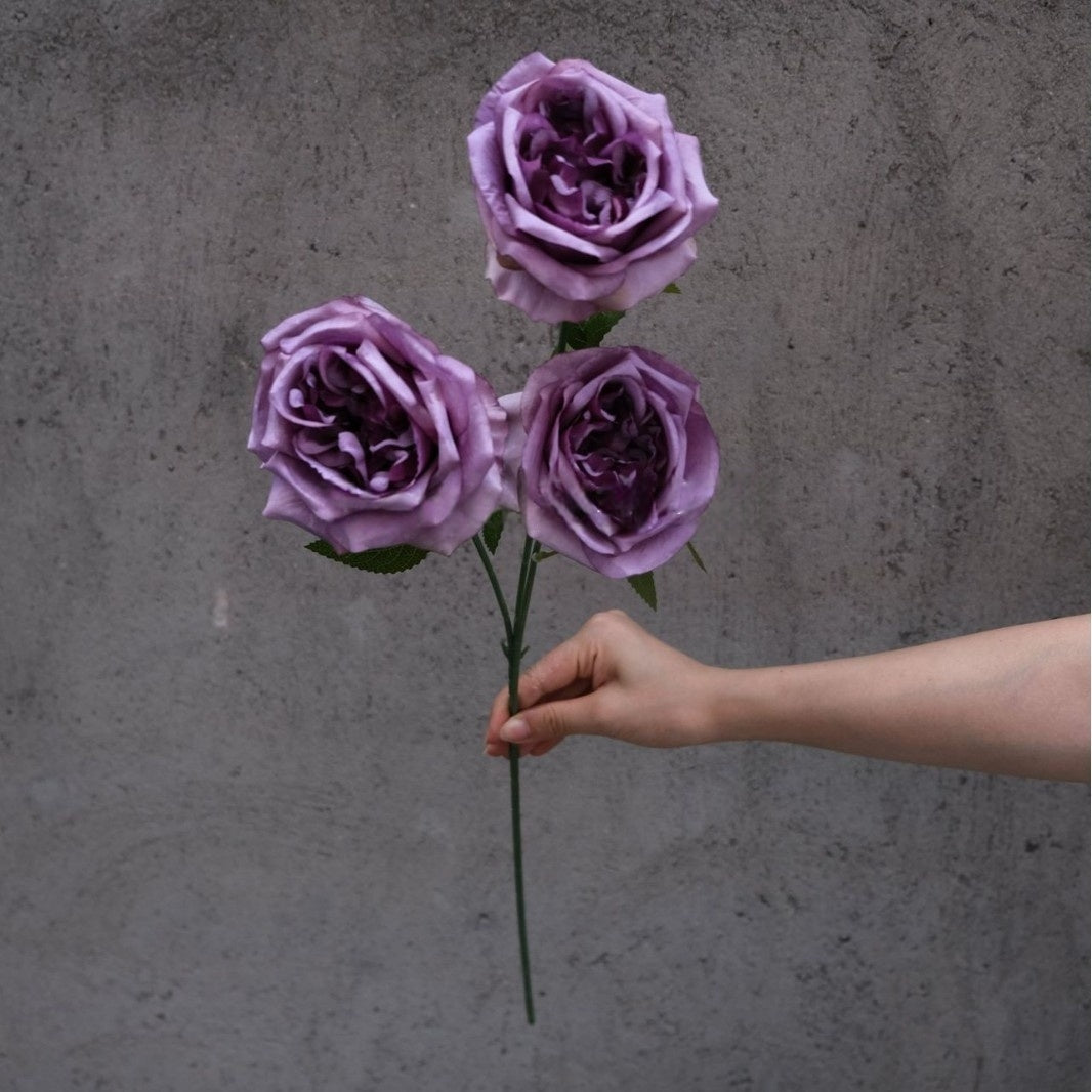 Conjunto de Flores Artificiales Negras y Rosas – Decoración Moderna para Fondo de Fiesta de Cumpleaños con Arreglo Floral Falso FA-255