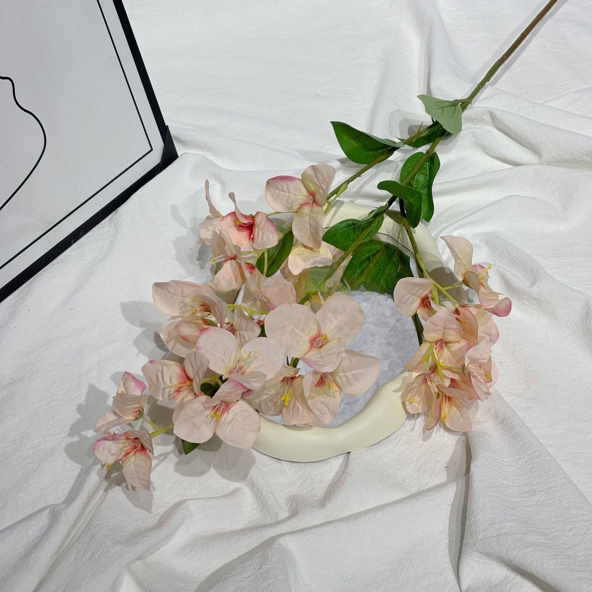 Conjunto de Flores Artificiales Negras y Rosas – Decoración Moderna para Fondo de Fiesta de Cumpleaños con Arreglo Floral Falso FA-255