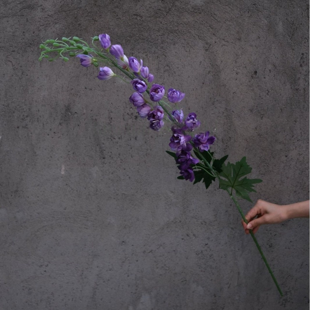 Conjunto de Flores Artificiales Negras y Rosas – Decoración Moderna para Fondo de Fiesta de Cumpleaños con Arreglo Floral Falso FA-255