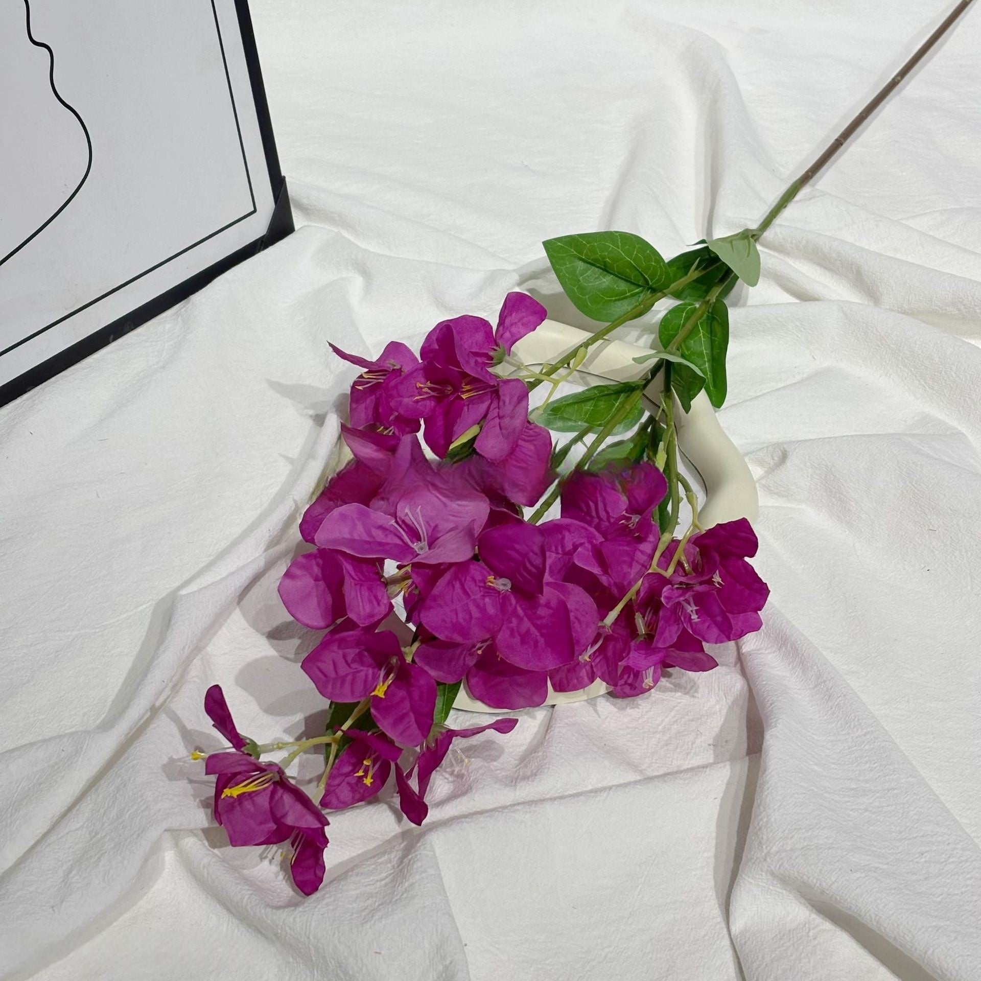 Conjunto de Flores Artificiales Negras y Rosas – Decoración Moderna para Fondo de Fiesta de Cumpleaños con Arreglo Floral Falso FA-255