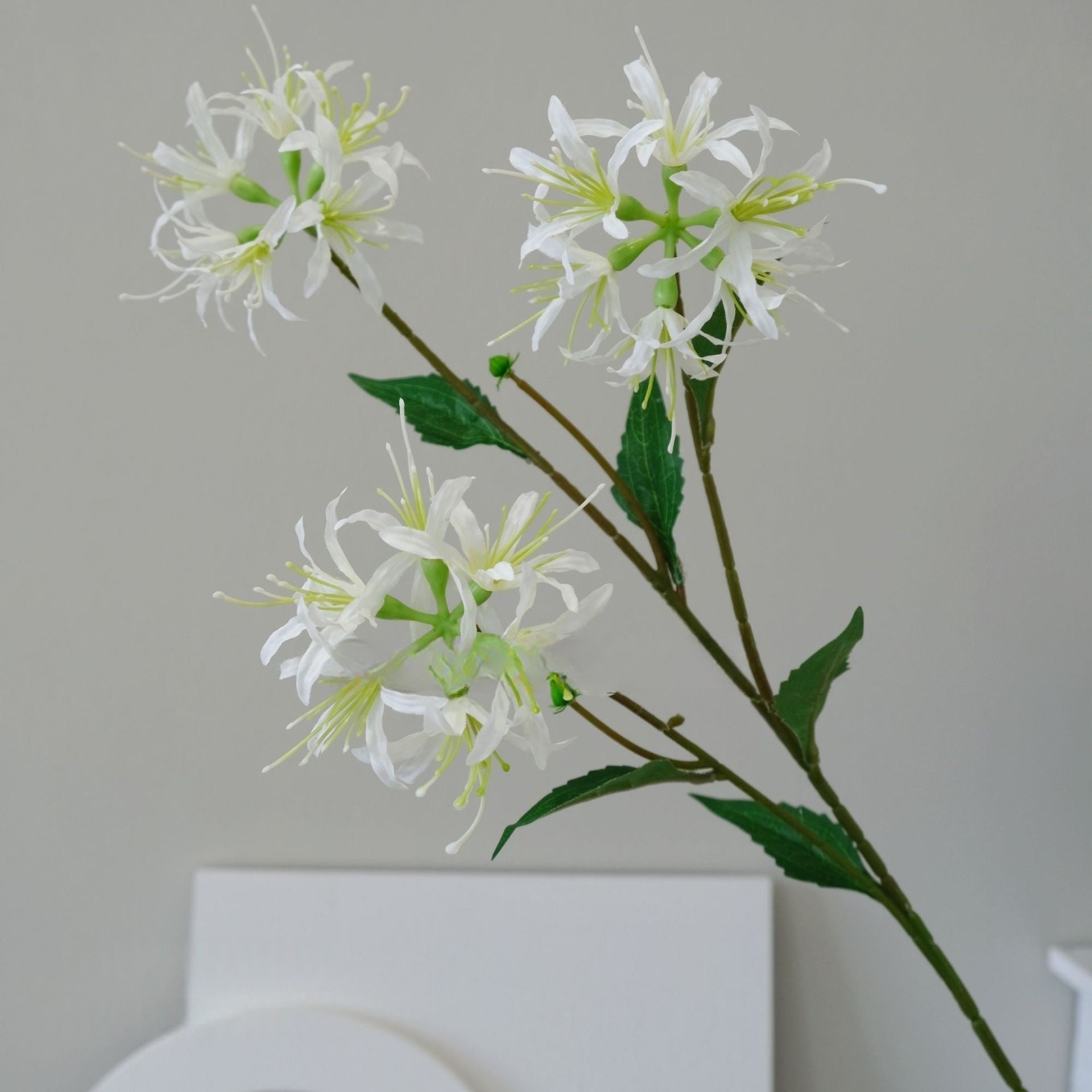 Schwarz-rosa Kunstblumen-Set – Moderne Geburtstagsparty-Hintergrunddekoration mit Kunstblumenarrangement FA-255