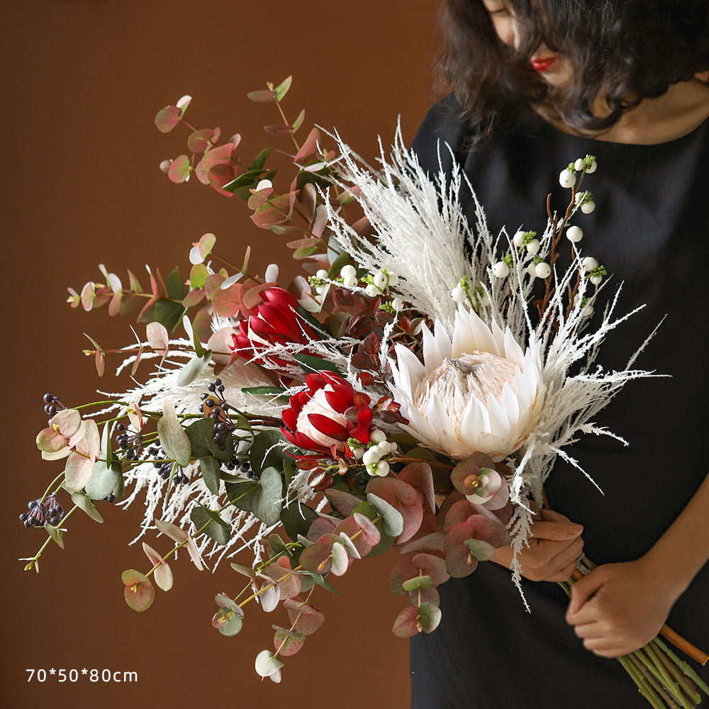 Naturalist-style silk flower bouquet in ivory and green tones, ideal for wedding, home, and event décor in Boho and modern styles. VF-105-4