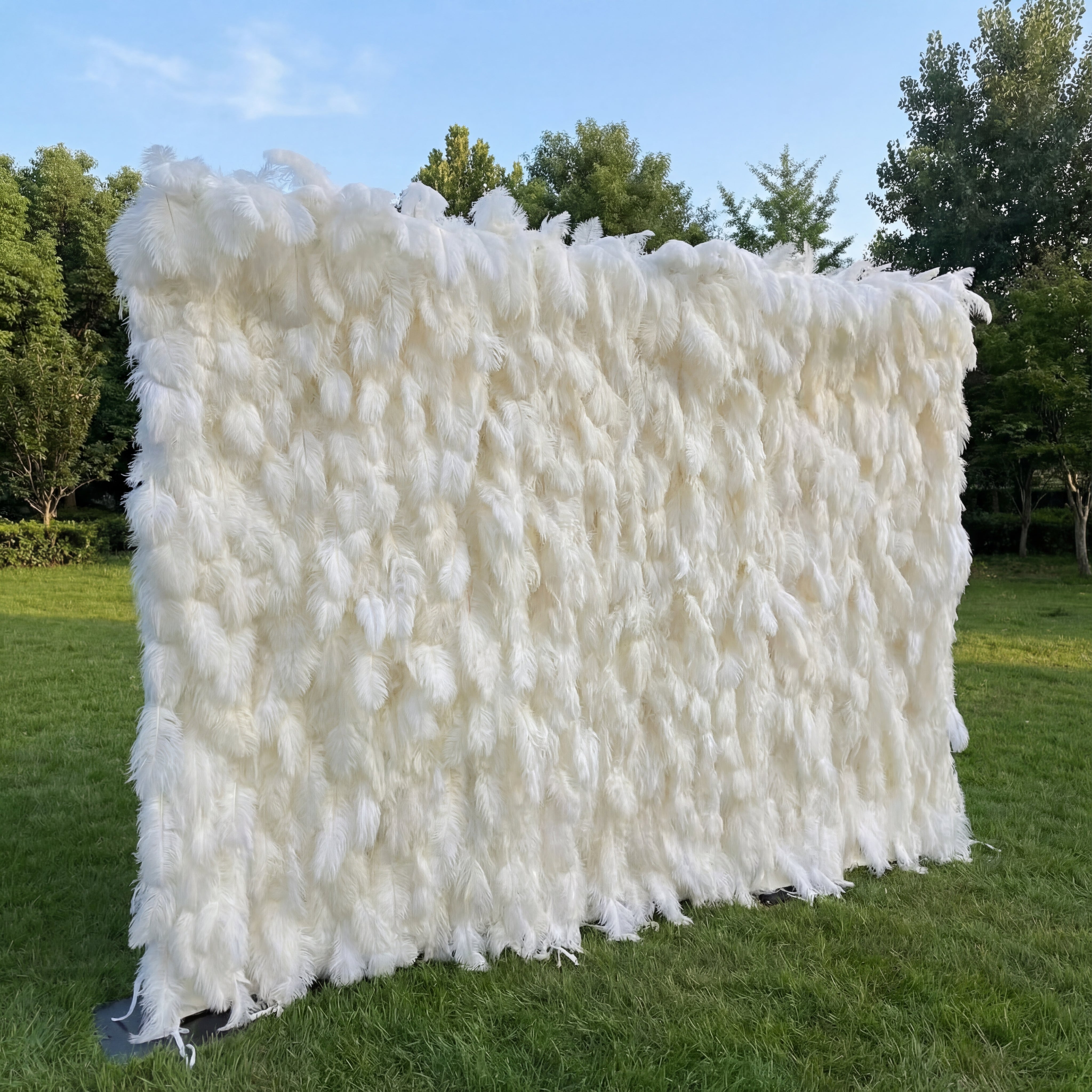 Elegant White Ostrich Feather Wall Backdrop Roll-Up Fabric Design VF-164