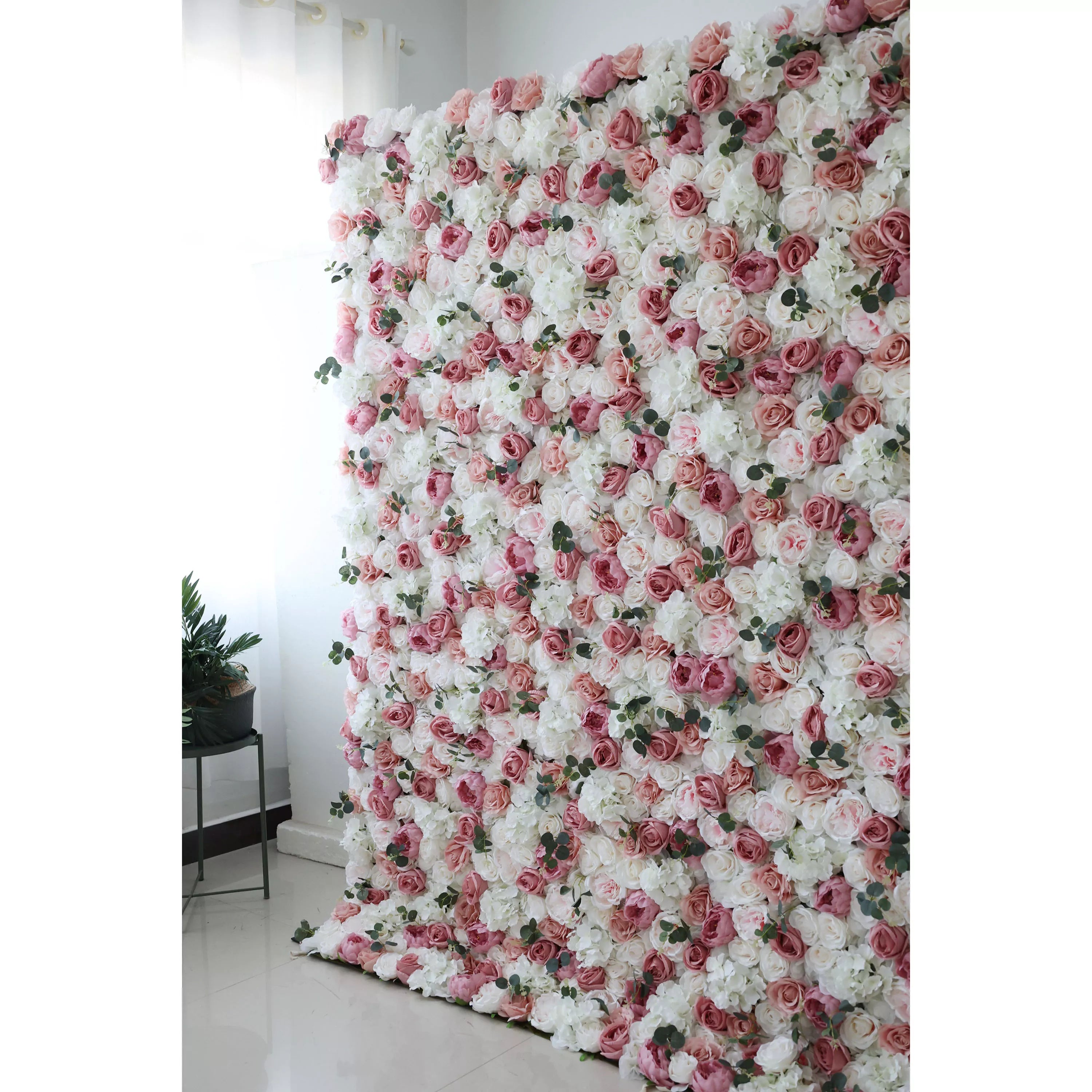 ValarFlowers Toile de fond murale florale artificielle : roses dans la rêverie : une palette pastel de rose et de perle-VF-284